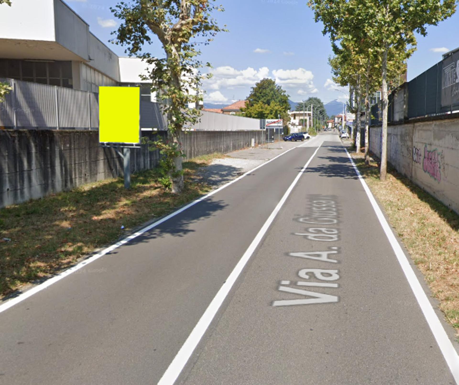 Impianto CARTELLONISTICA a Giussano, in zona Les Folies