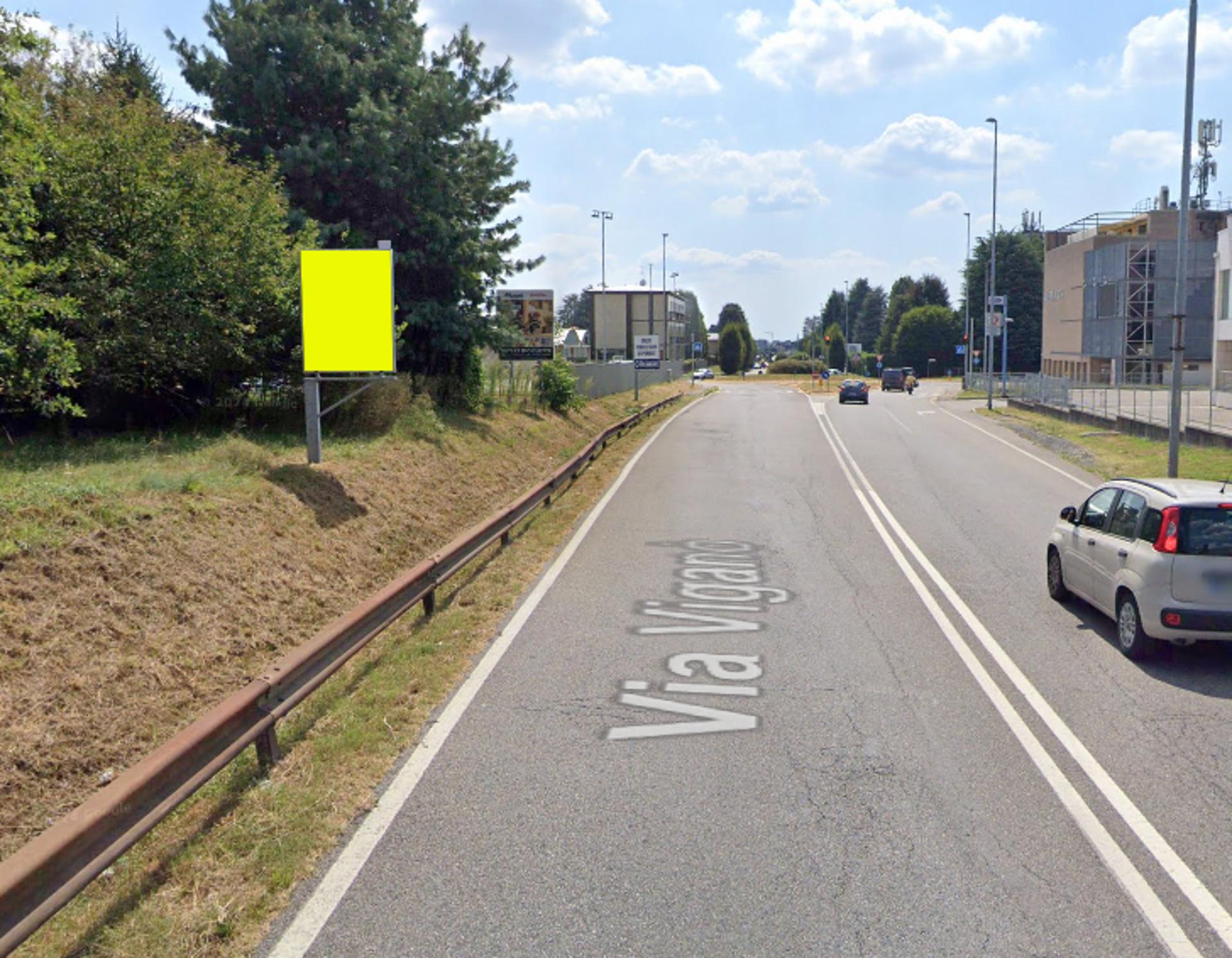 Impianto CARTELLONISTICA a Giussano, in zona Medlar's