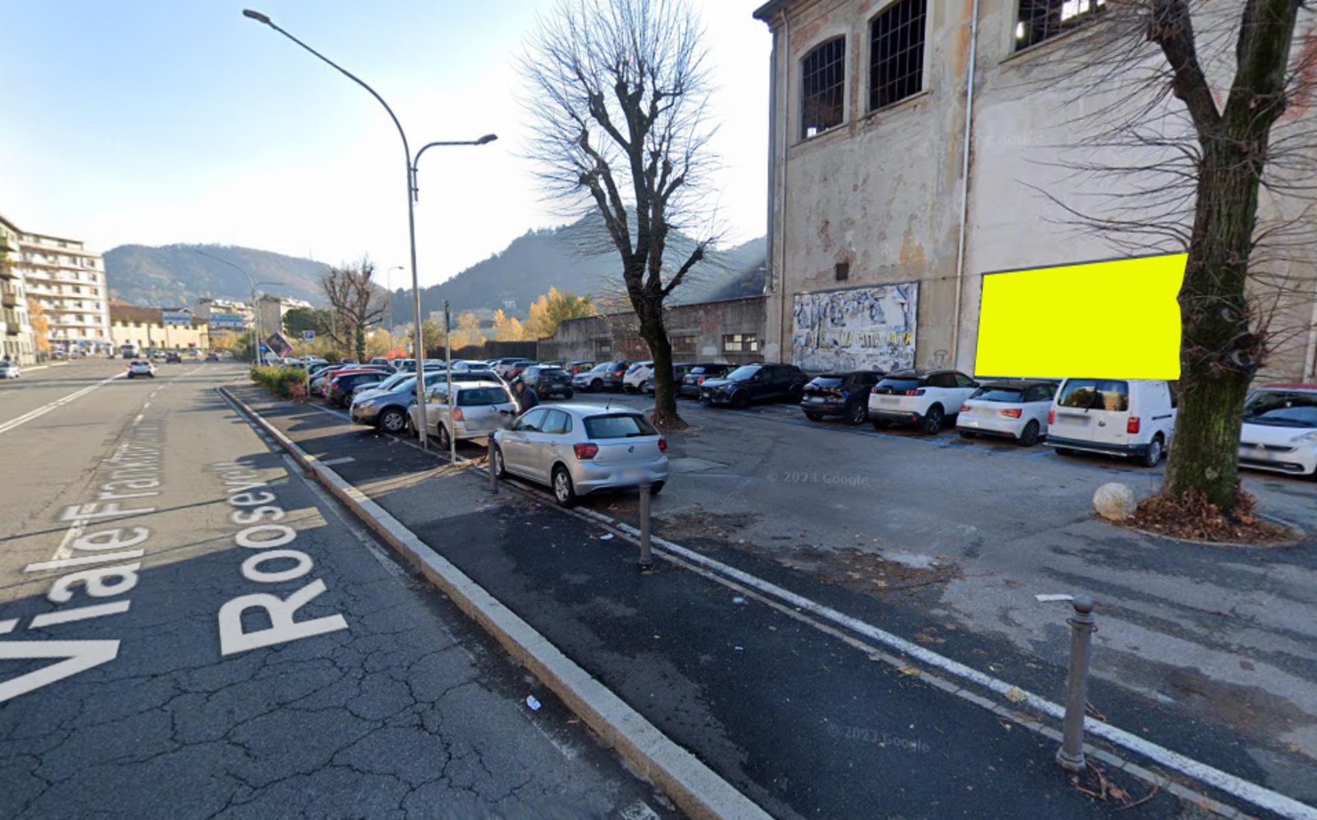 Impianto 6 X 3 a Como, in zona Dimensione Arredamento
