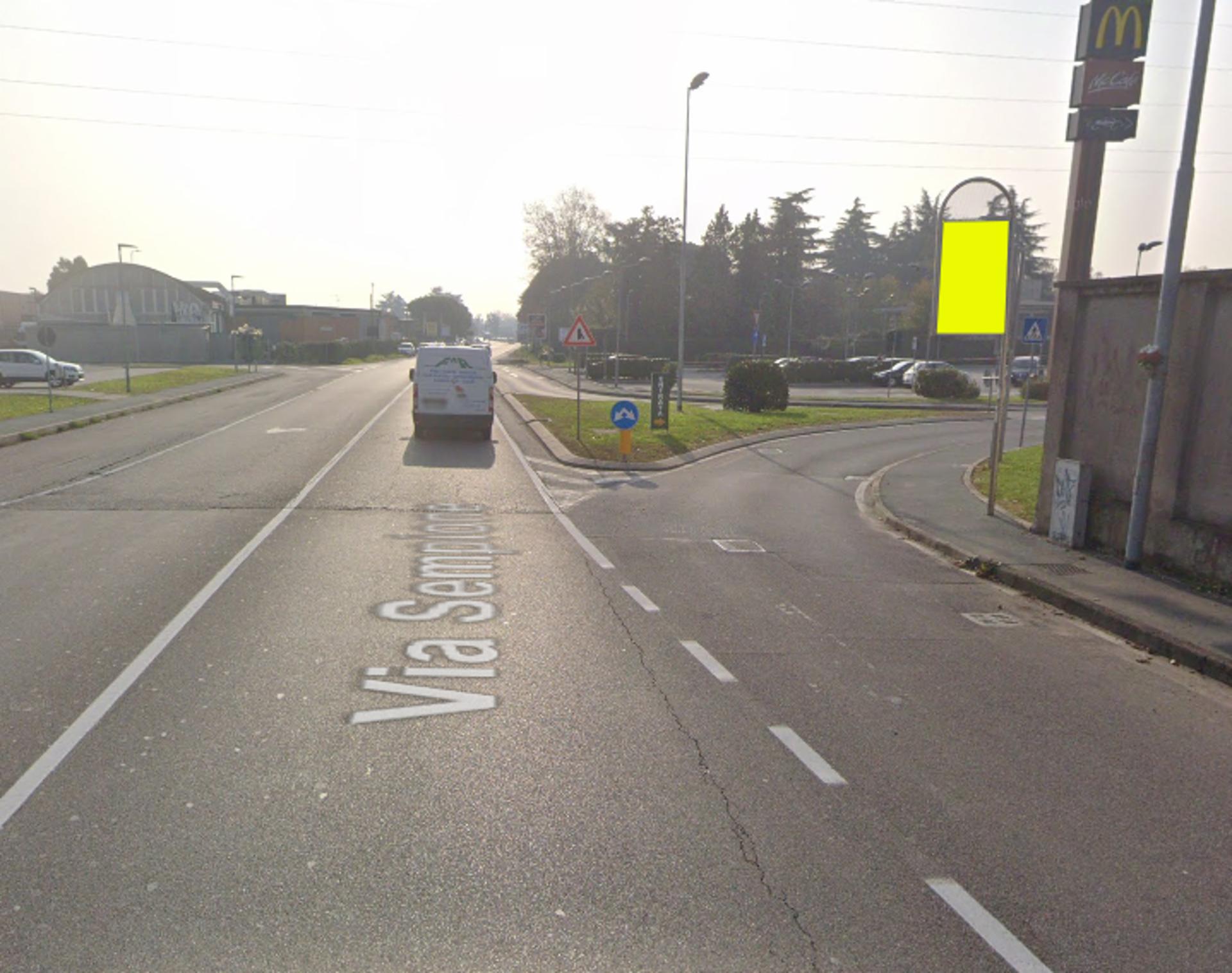 Impianto CARTELLONISTICA a San Vittore Olona, in zona McDonald's
