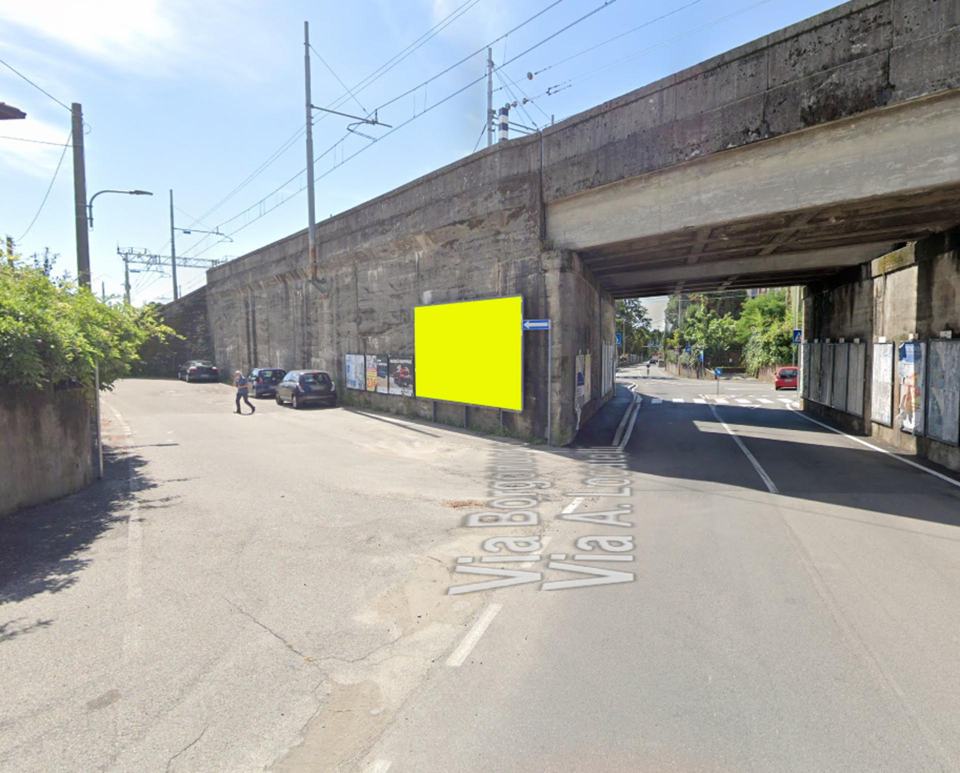 Impianto 6 X 3 a Somma Lombardo, in zona Punto Tre Arredamenti