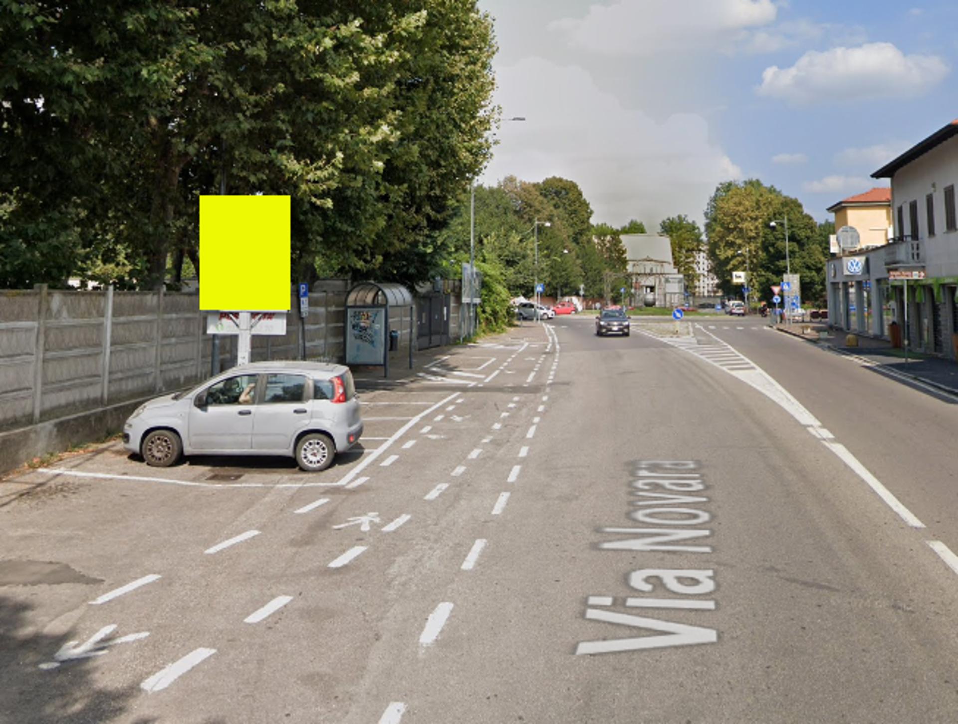 Impianto CARTELLONISTICA a Saronno, in zona Istanbul Saronno