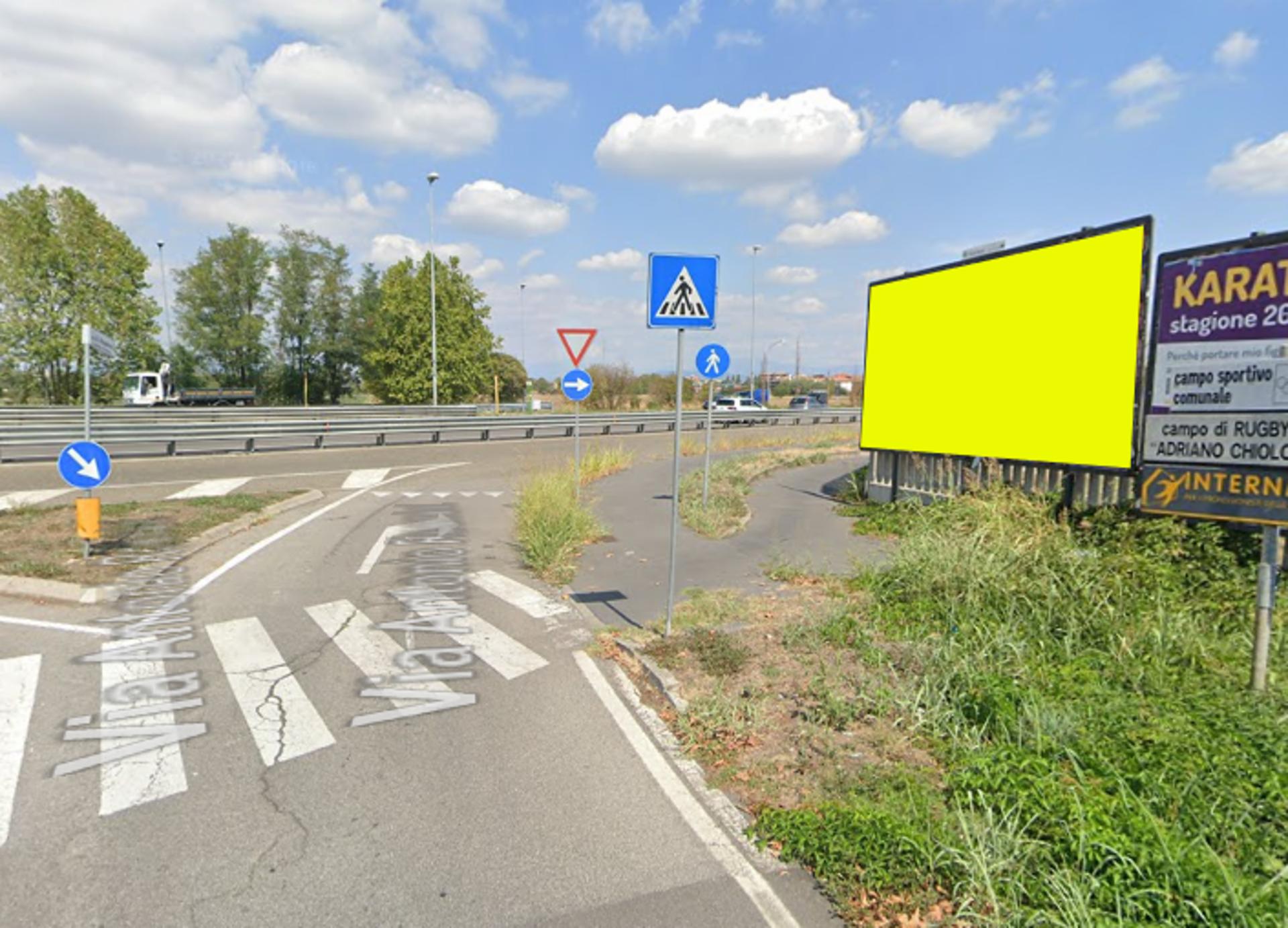 Impianto a Via Rosmini ang. V.Le Fermi 1sx  Monza