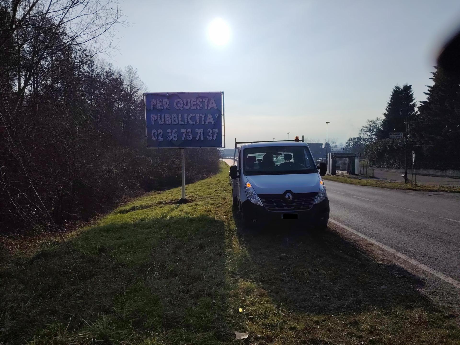 Impianto a s.p. 24 20 mt dopo via del Lavoro lato sx  dir. Appiano Gentile 6 Villa Guardia