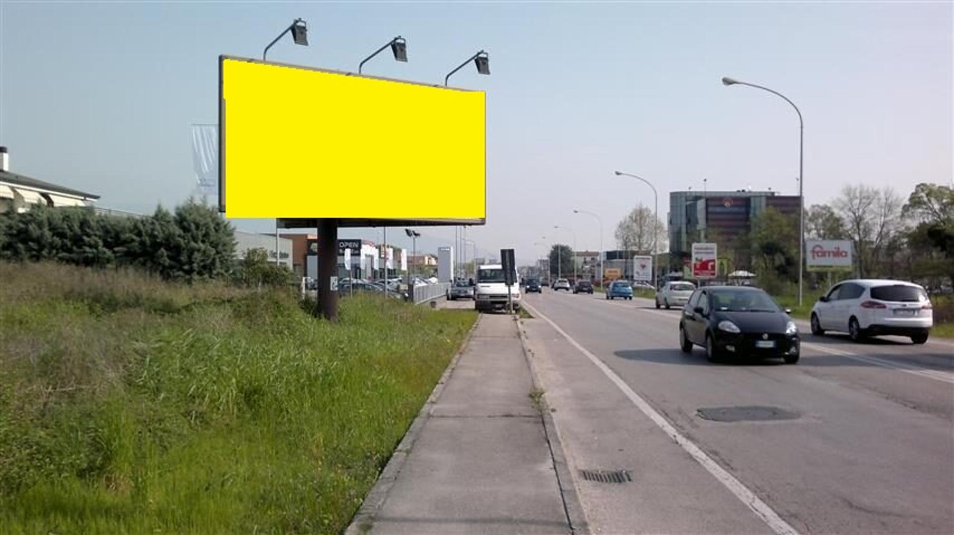Impianto a STATALE VIALE ITALIA 13 Km 50+250 SX  VIALE ITALIA DOPO CONCESSIONARIA VOLVO  Conegliano
