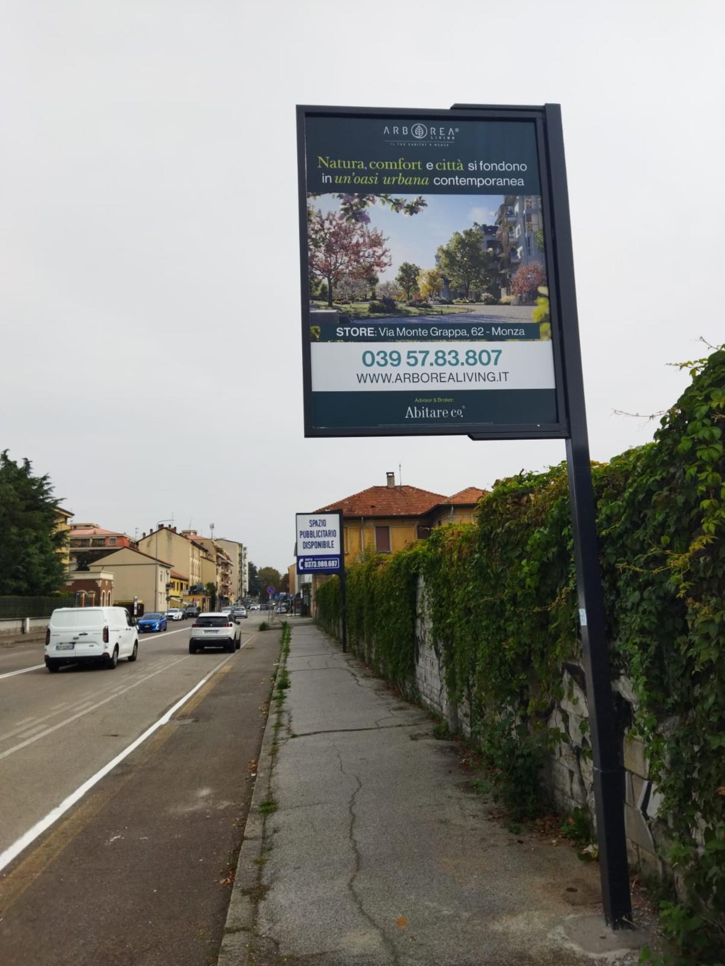 Impianto CARTELLONISTICA a Monza, in zona La Fabbrica dei Sapori