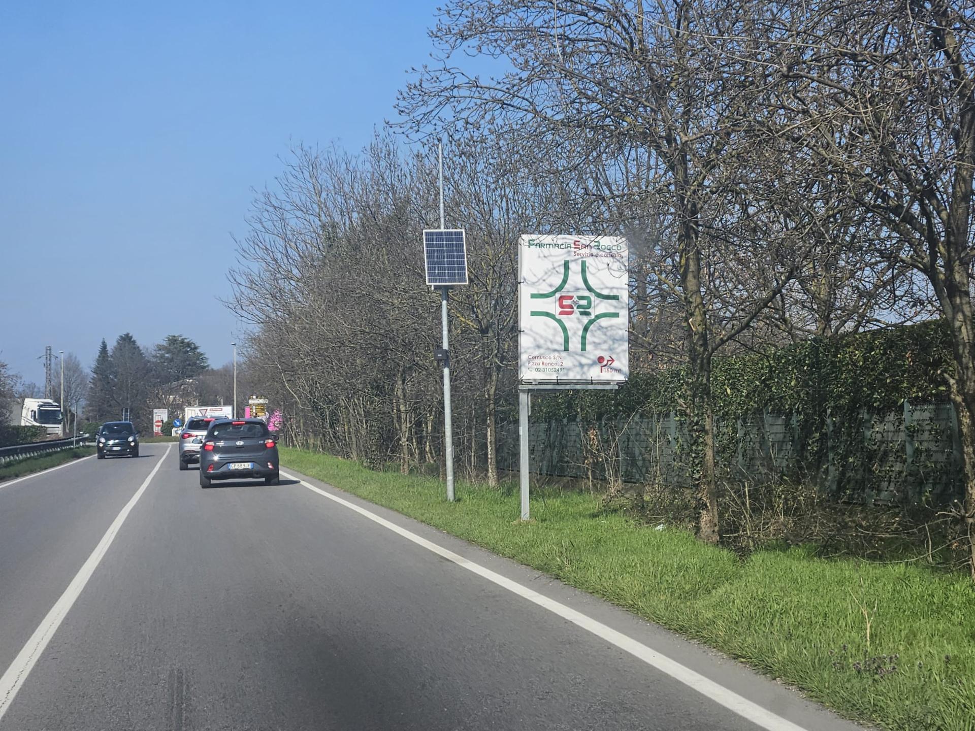 Impianto CARTELLONISTICA a Cernusco sul Naviglio, in zona Bar Giraffa - Mensa