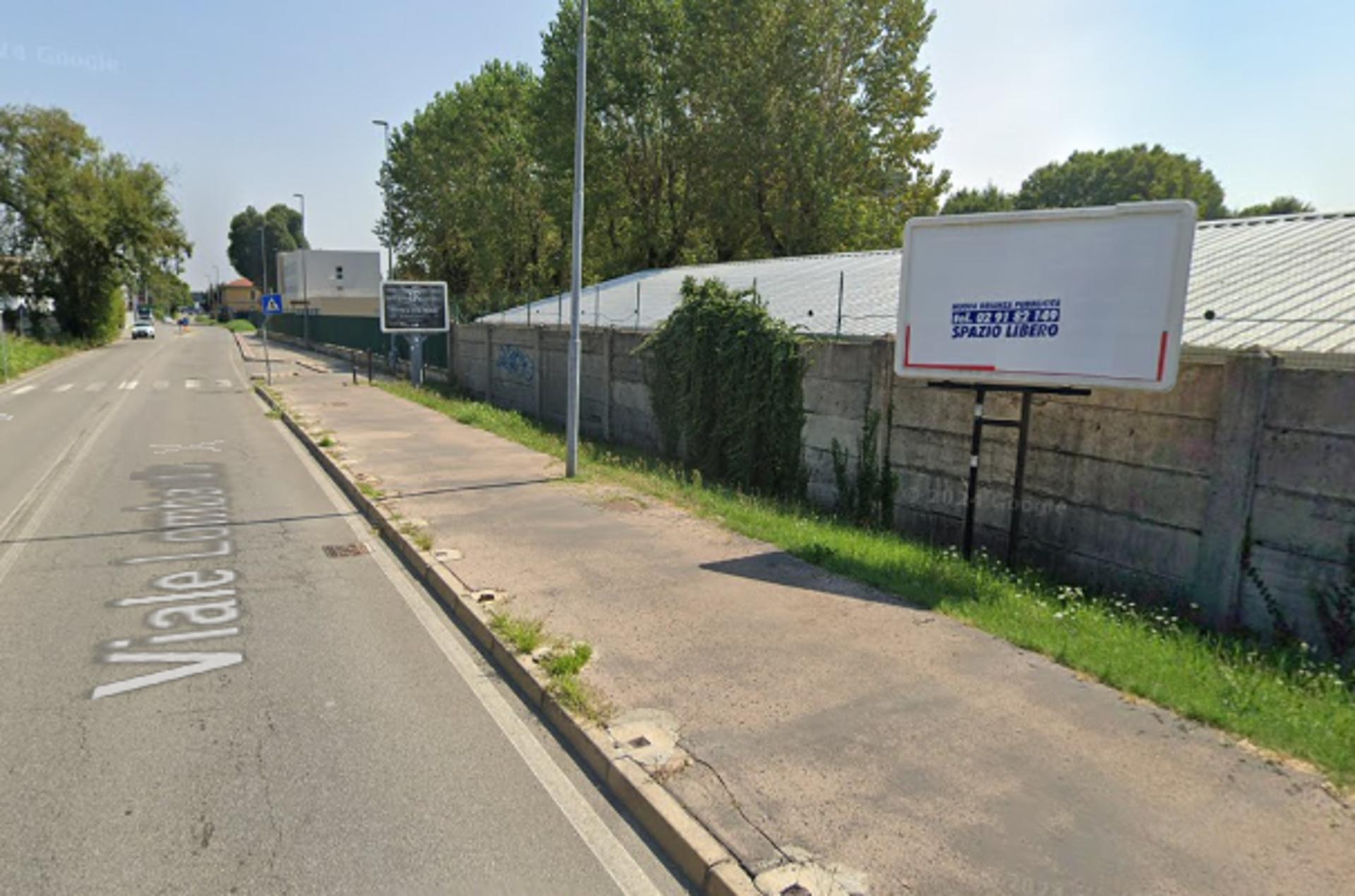 Impianto CARTELLONISTICA a Bollate, in zona Bar Trattoria Cascina Traversagna