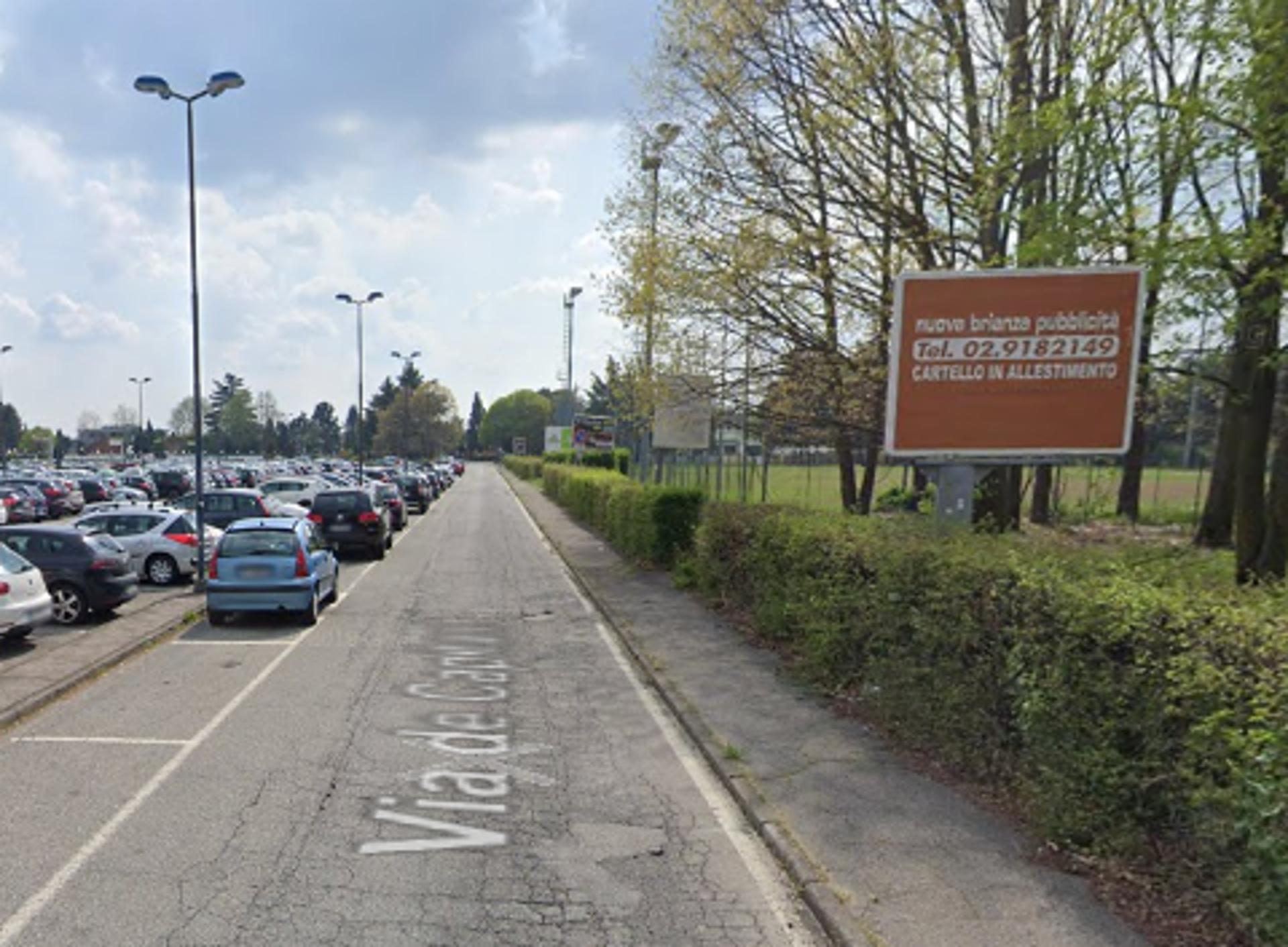 Impianto CARTELLONISTICA a Agrate Brianza, in zona AGRATE Centro Colleoni (Nord)