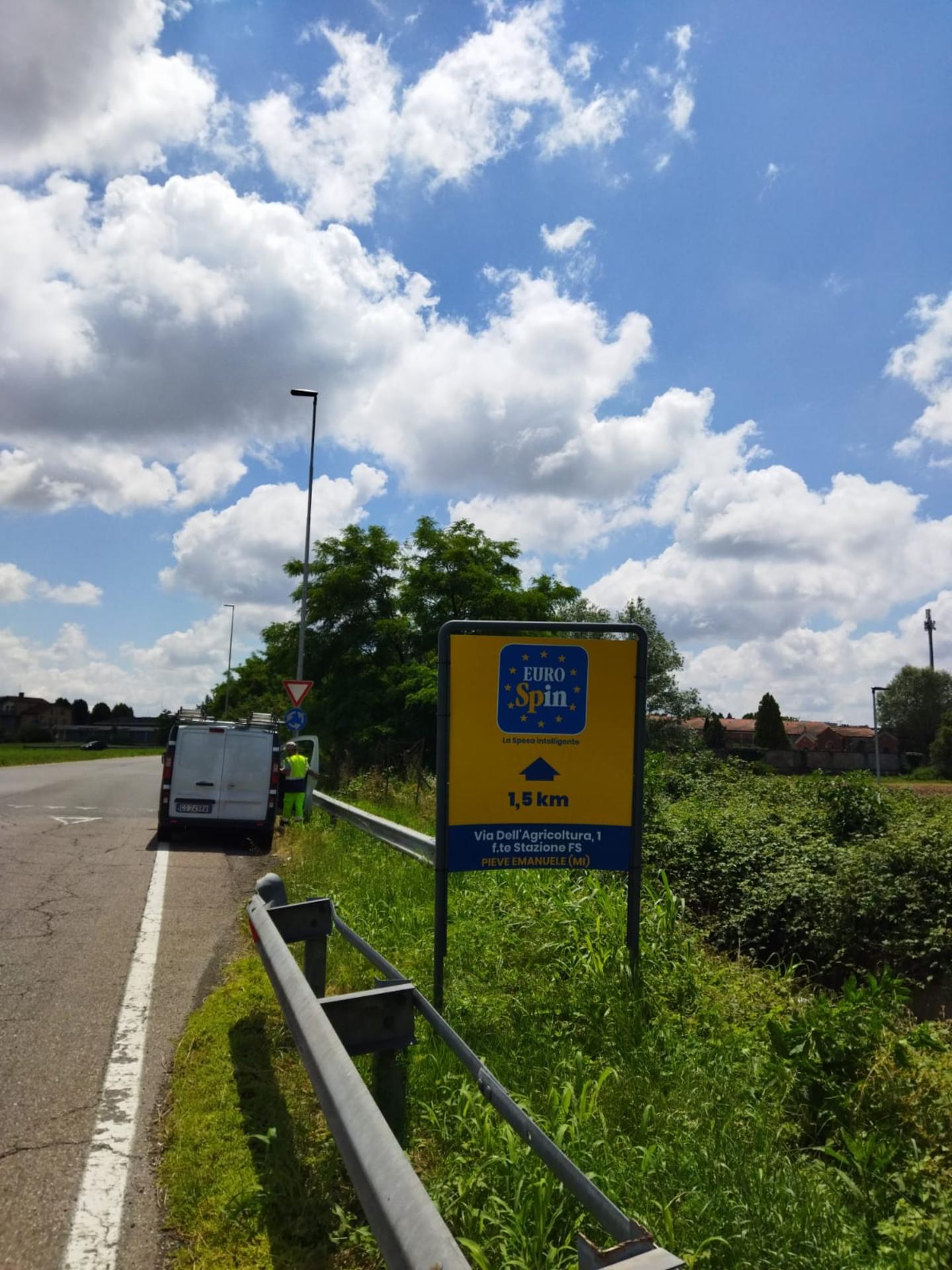 Impianto a Via Fizzonasco prima di rotatoria S.p. 28 dir. Lacchiarella  Pieve Emanuele