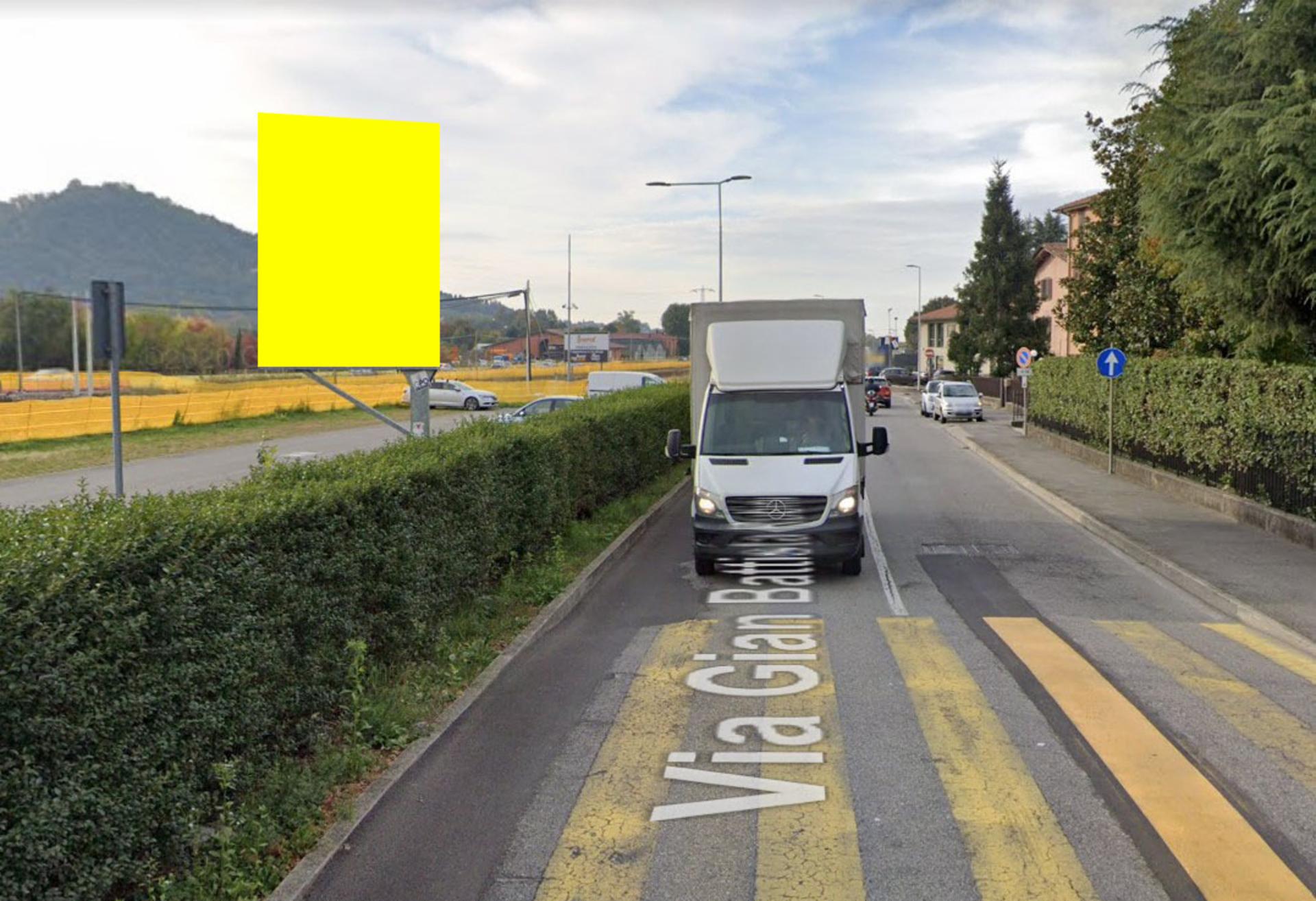 Impianto CARTELLONISTICA a Valbrembo, in zona Modamica