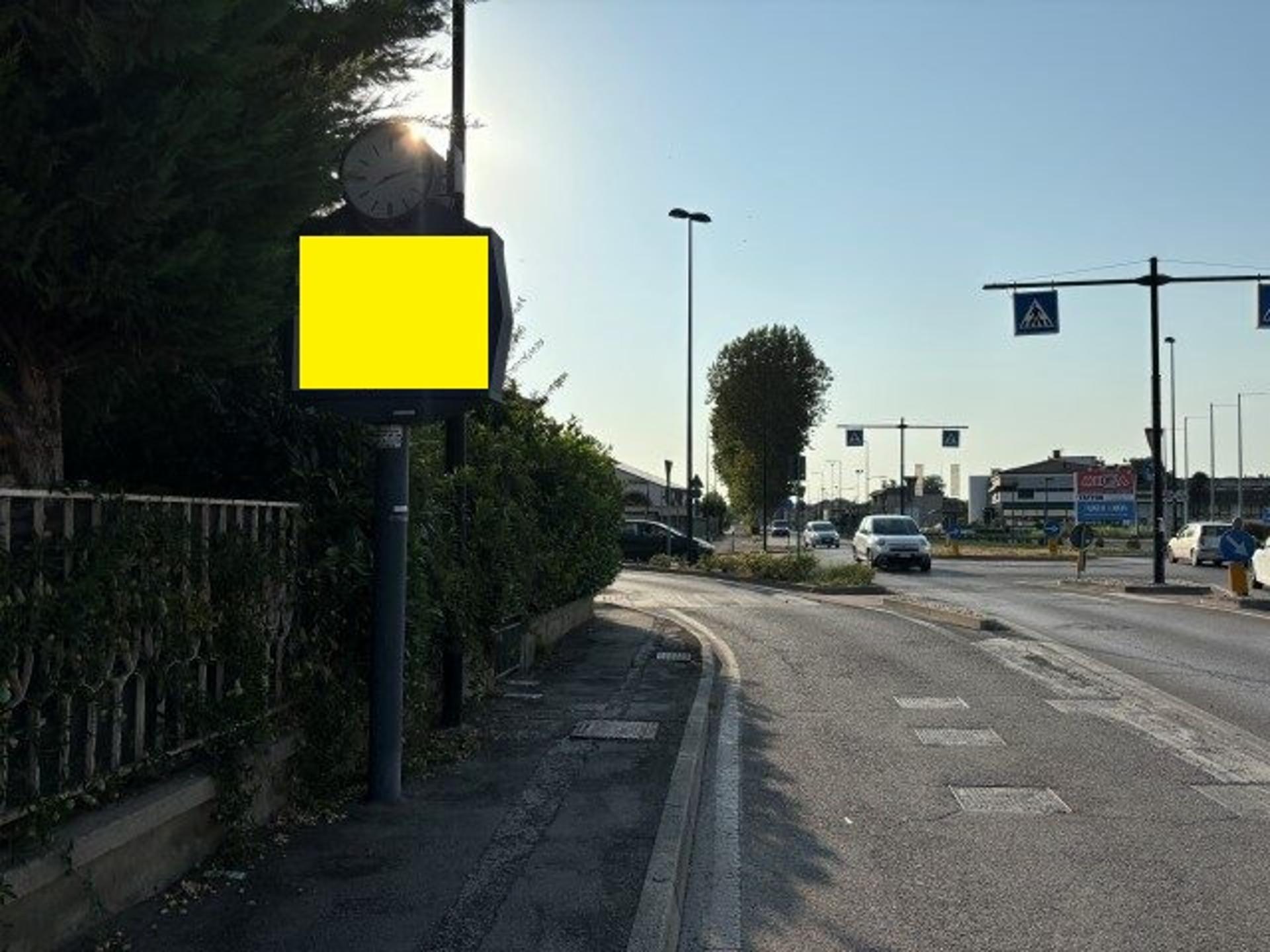 Impianto a VIA PADANA INFERIORE SR 10 KM 364 + 682 SX  INCROCIO CON VIA XVIII APRILE  Este