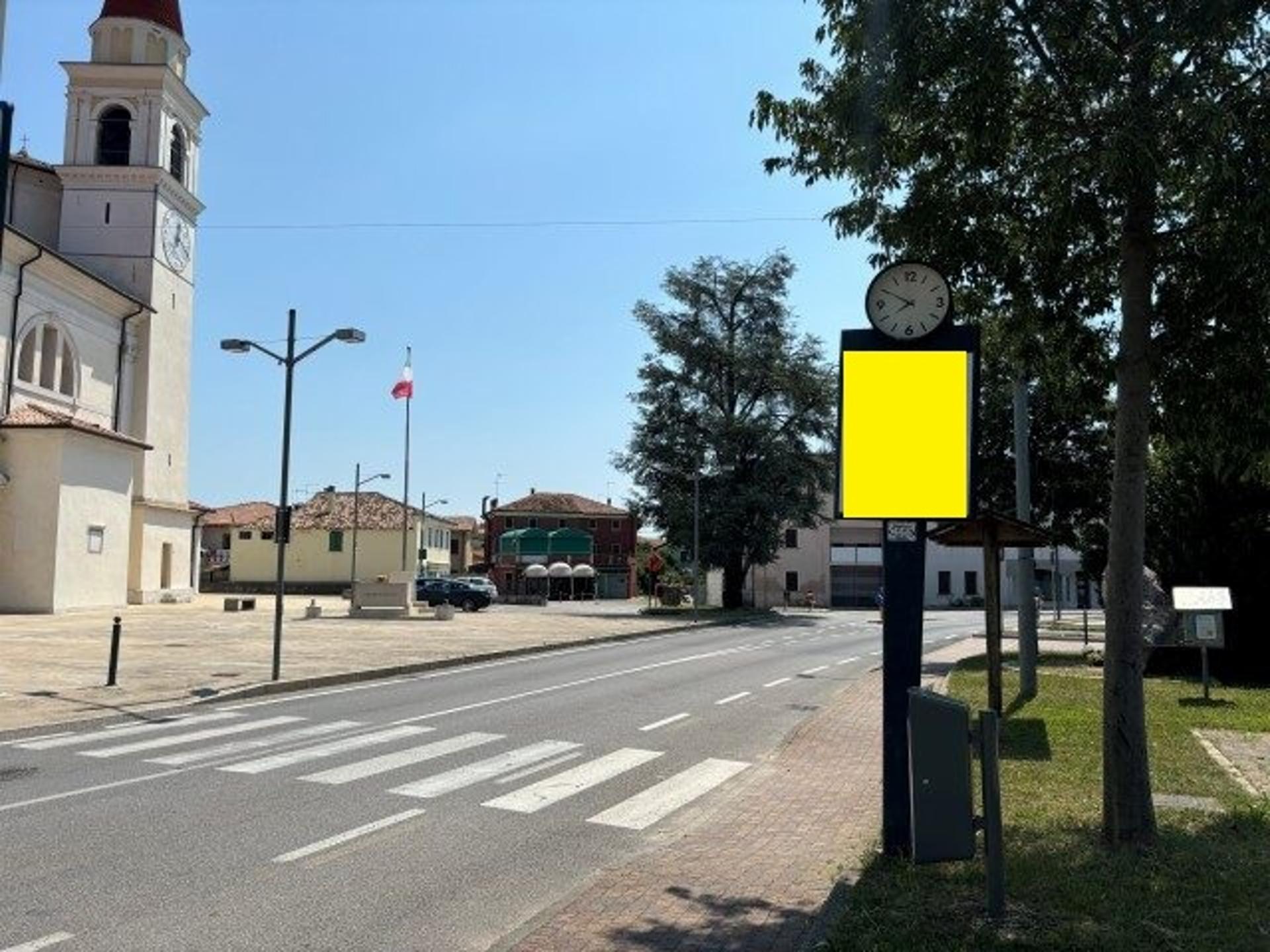 Impianto orologio a Giavera del Montello