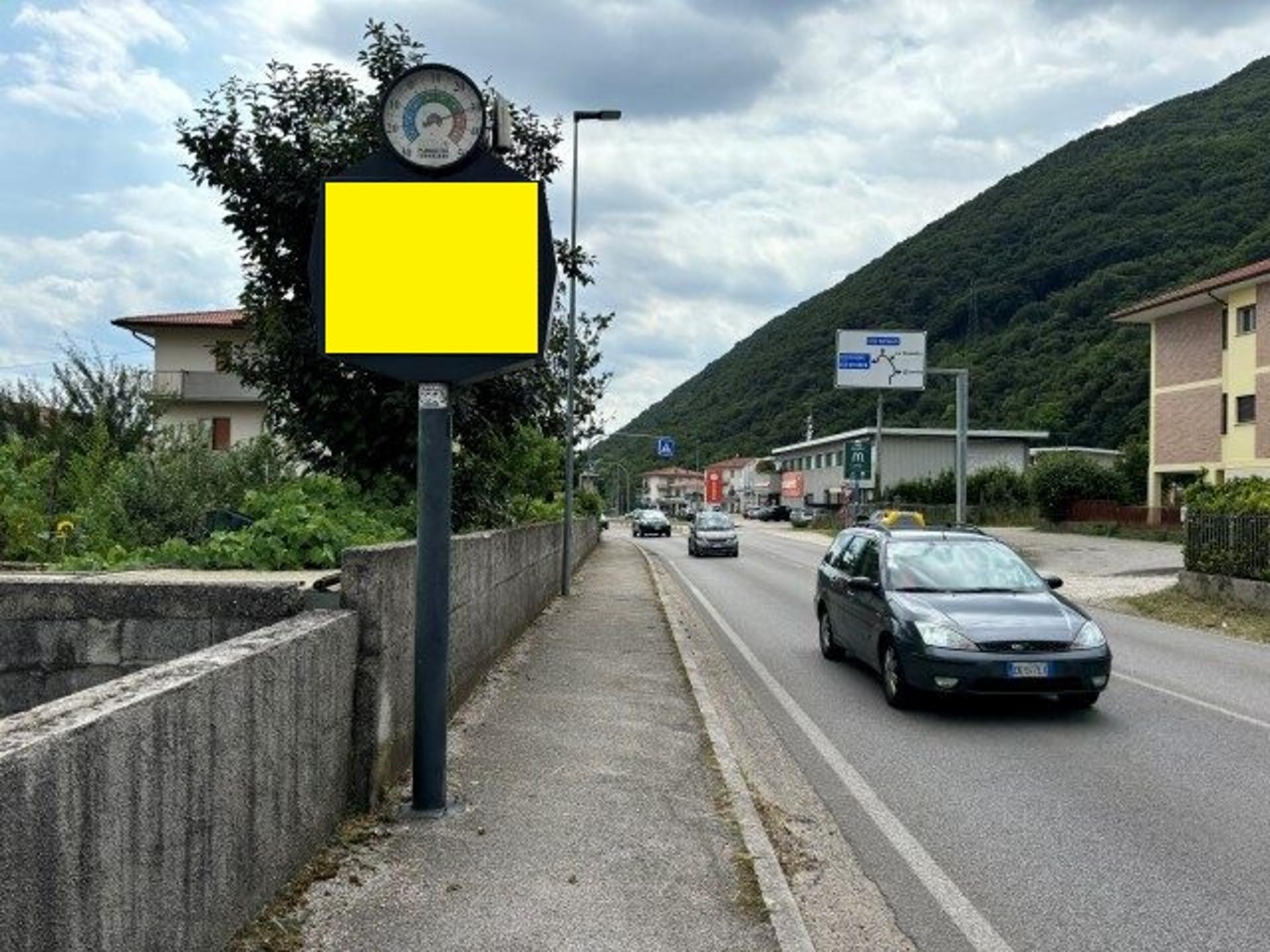 Impianto a VIA DEL BARCO SP 349 KM 90 + 485 SX  KM 90 + 485 SX - FRONTE CIVICO 85  Piovene Rocchette