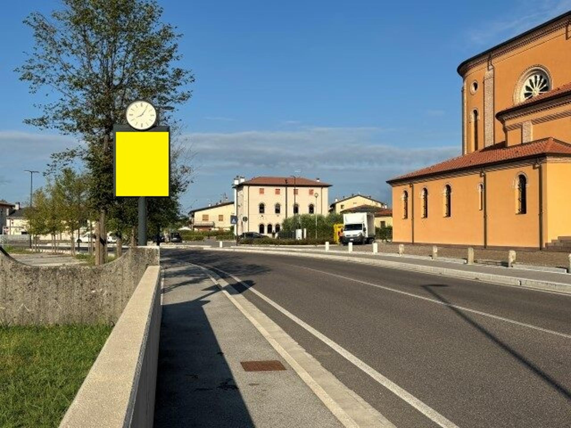 Impianto OROLOGIO a Romano d'Ezzelino, in zona Pavin Cafè