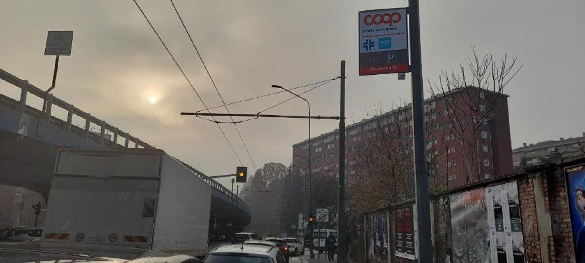 Impianto TARGA PALO a Milano, in zona Casa Milan
