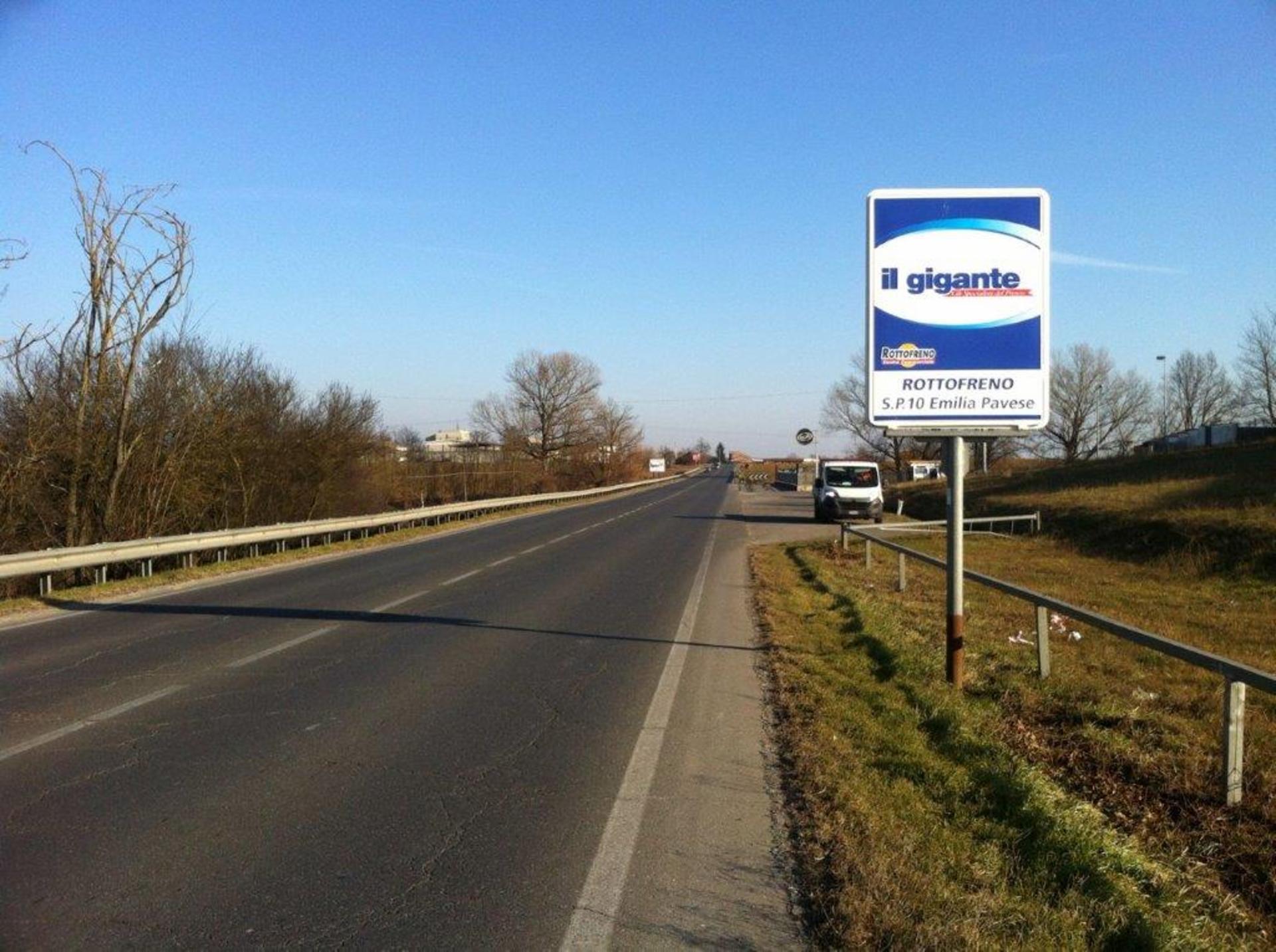 Impianto CARTELLONISTICA a Castel San Giovanni