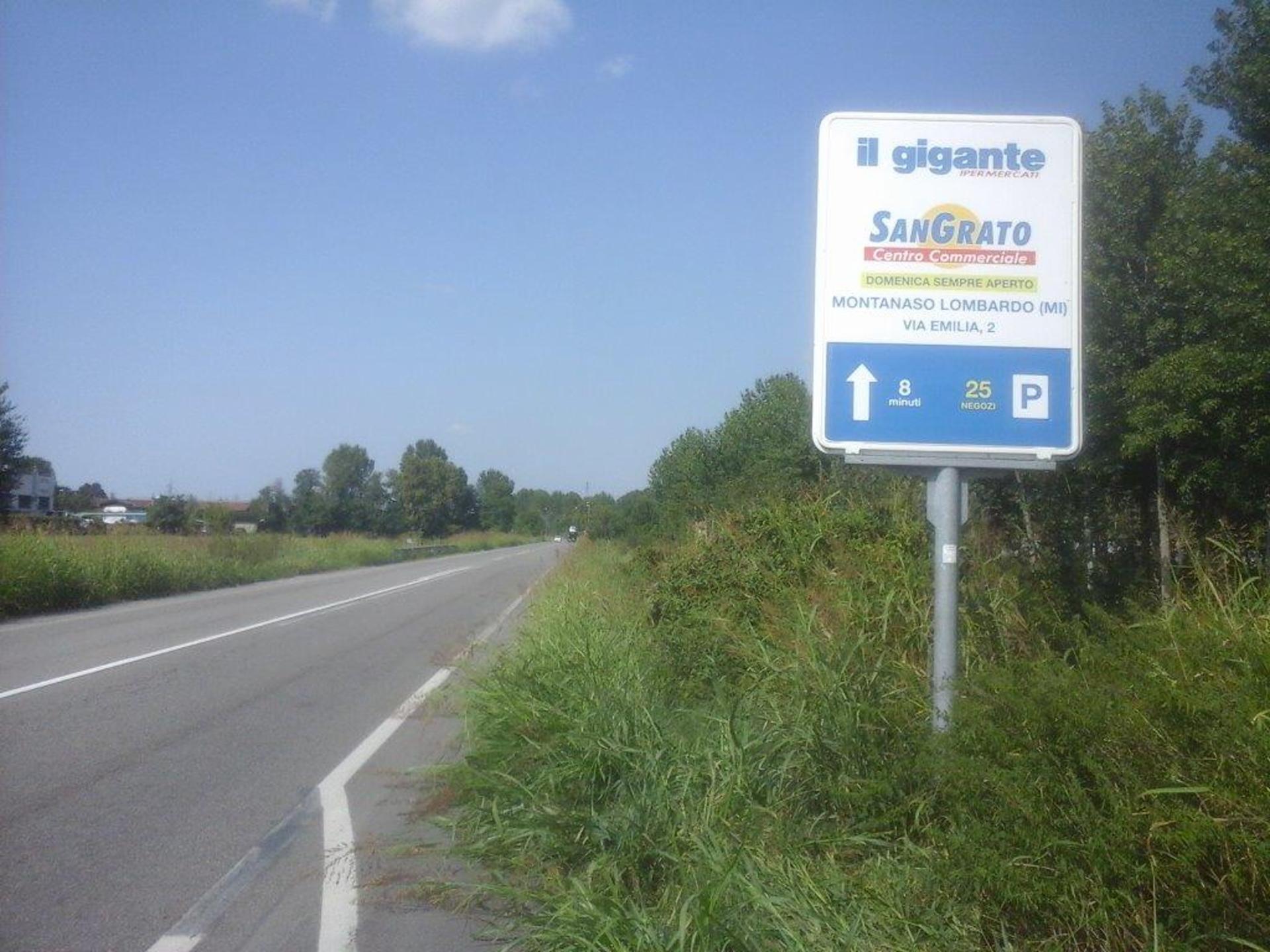 Impianto CARTELLONISTICA a Cornegliano Laudense, in zona Cisalfa