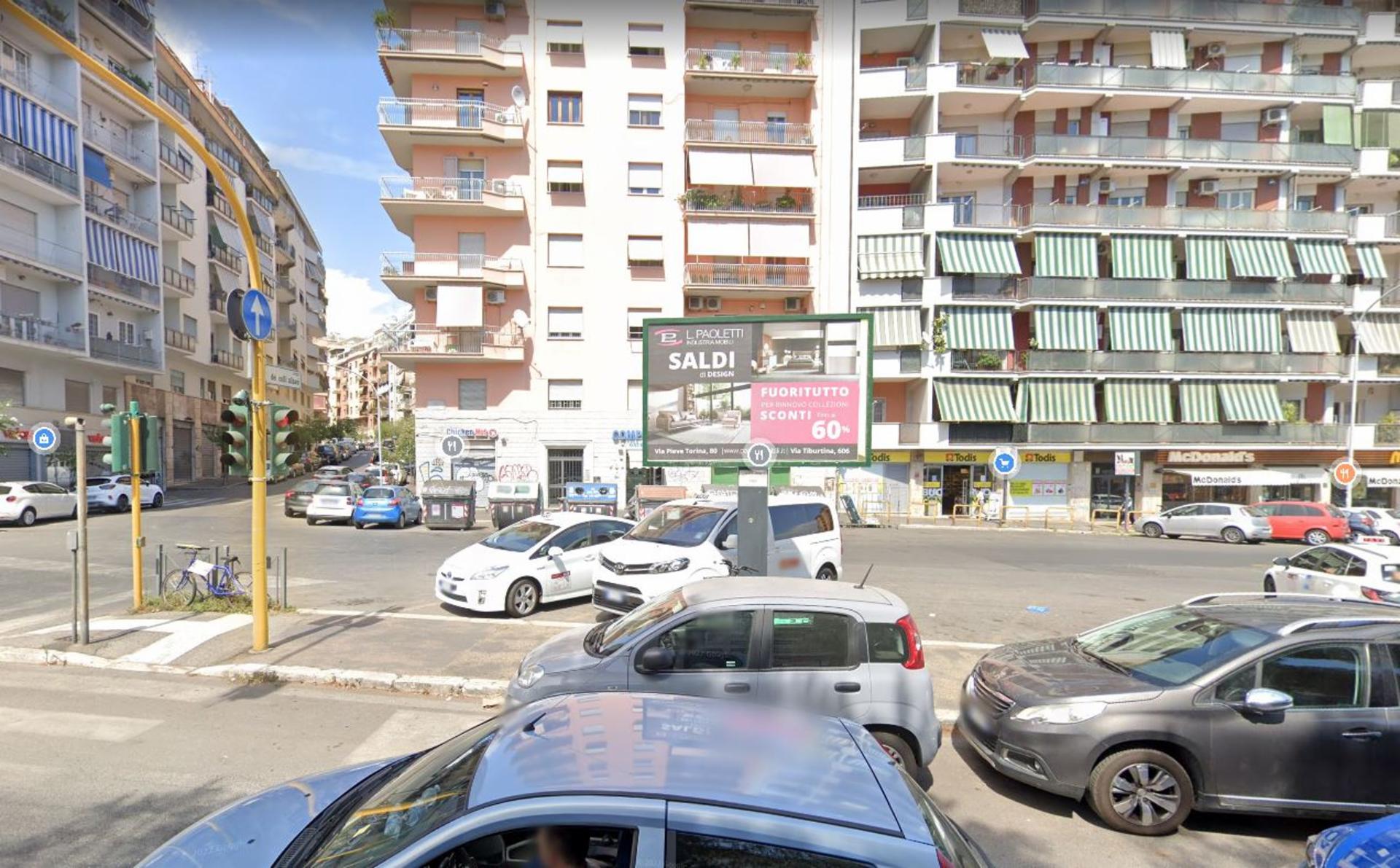 Impianto POSTER a Roma, in zona Todis
