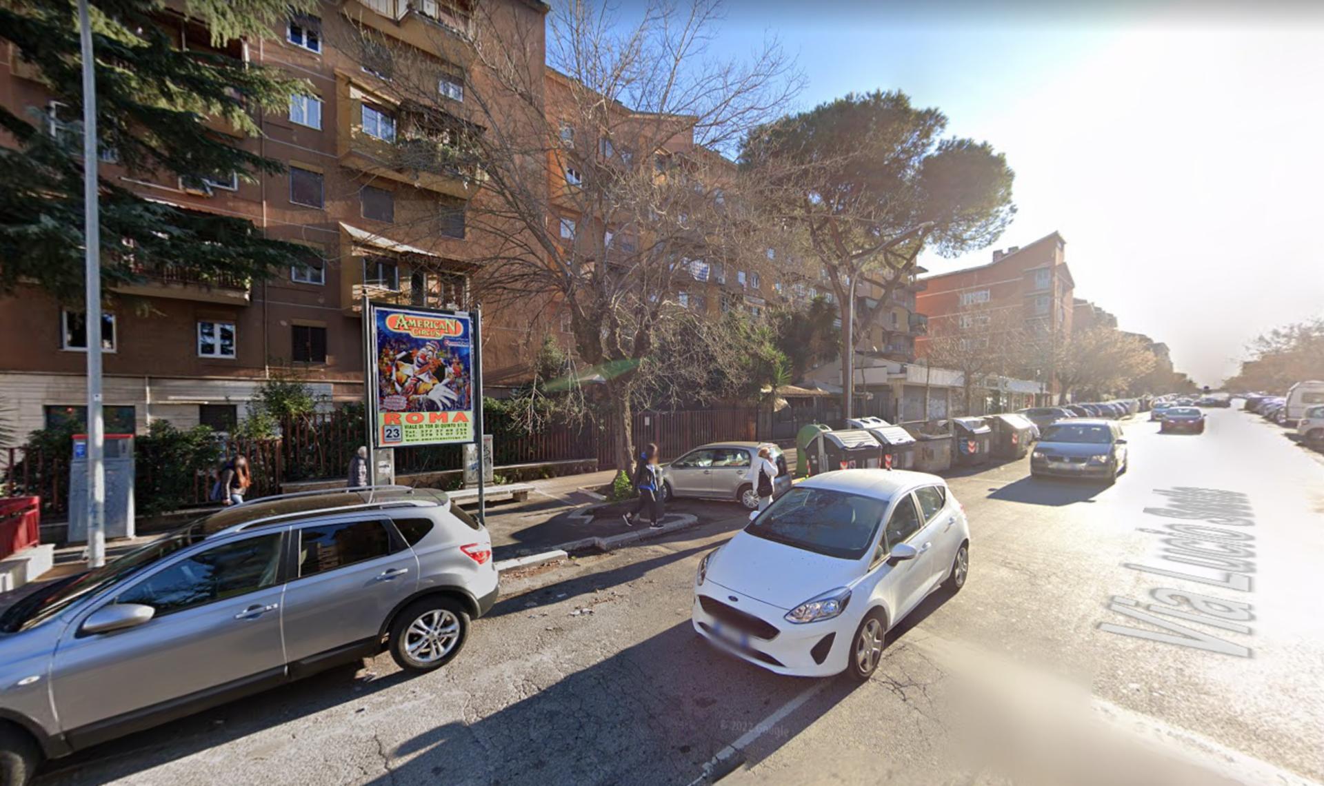 Impianto STENDARDO a Roma, in zona H&M