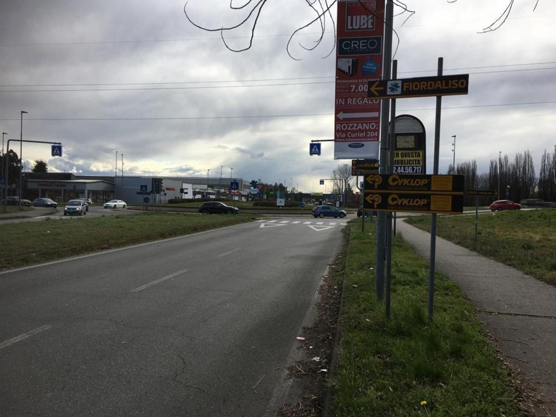 Impianto FRECCE / PREINSEGNE a Rozzano, in zona Eat Ristorante Wok