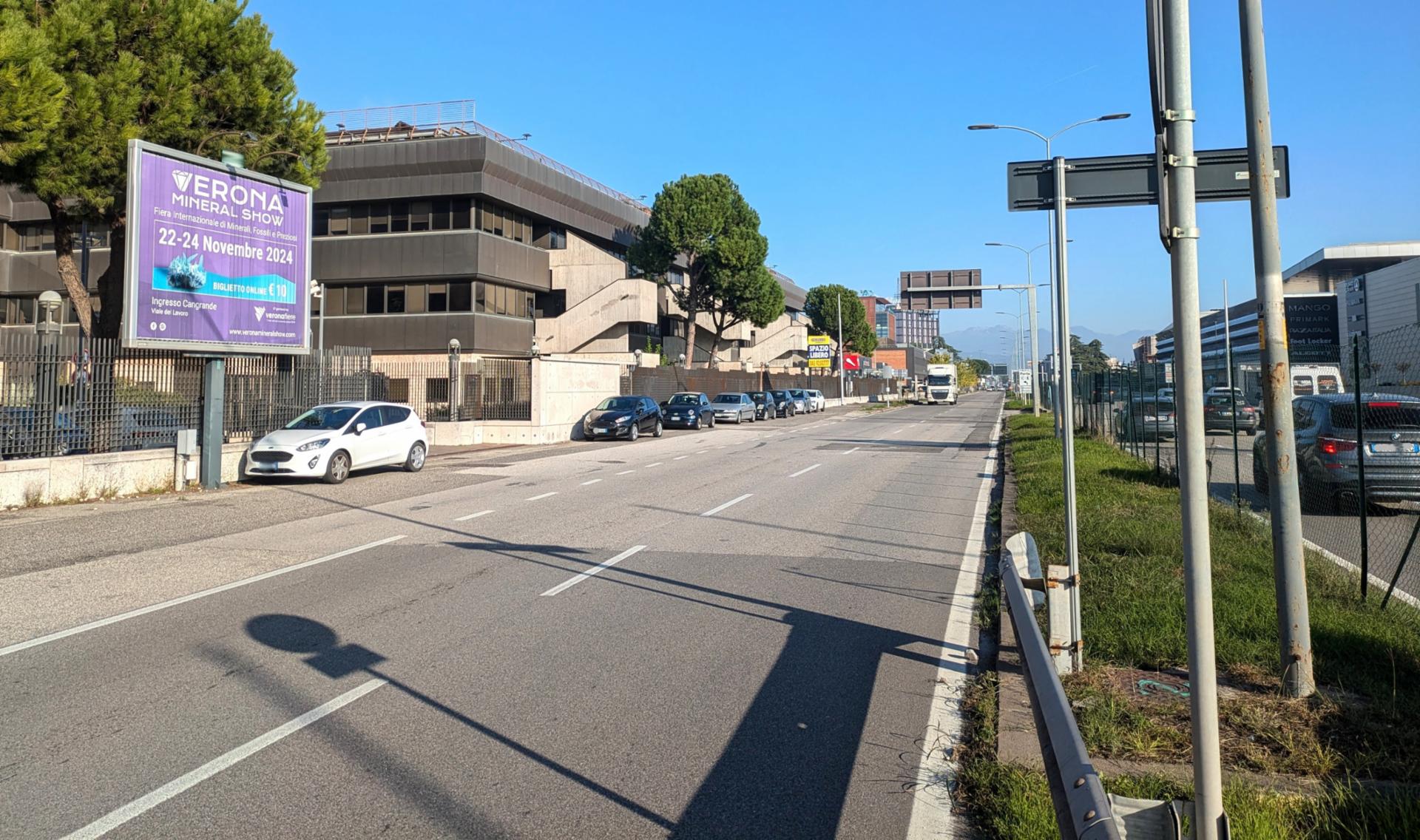 Impianto a Viale delle NAZIONIfronte parcheggio ADIGEO  Verona