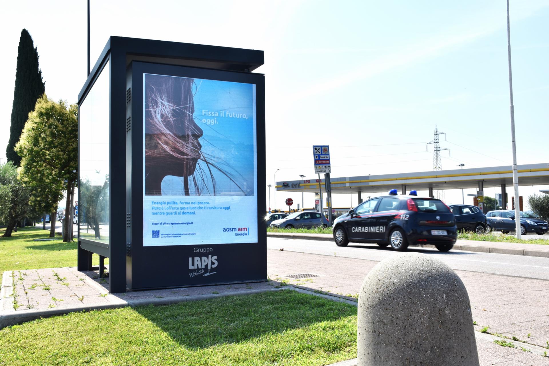 Impianto TOTEM DIGITALE a Affi, in zona Orvea Supermercato