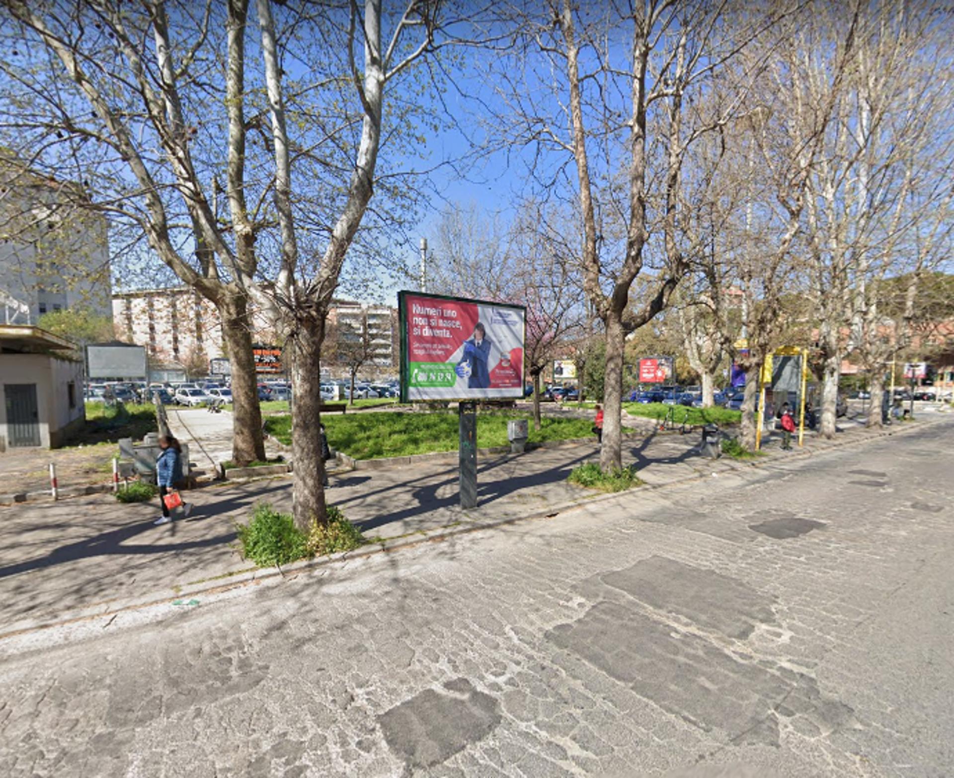 Impianto POSTER a Roma, in zona OVS