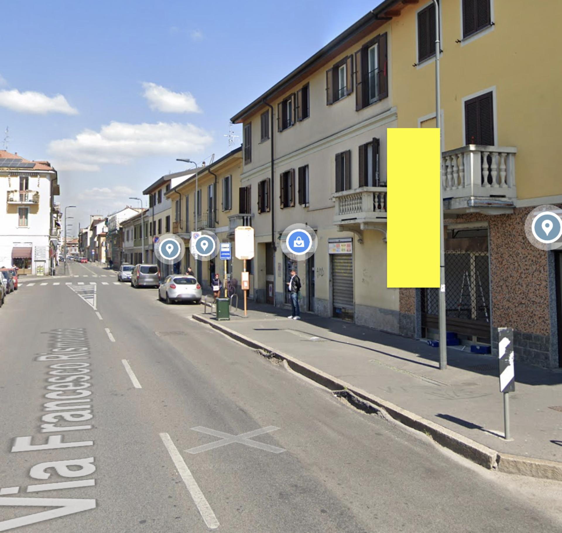 Impianto vertical banner a Milano