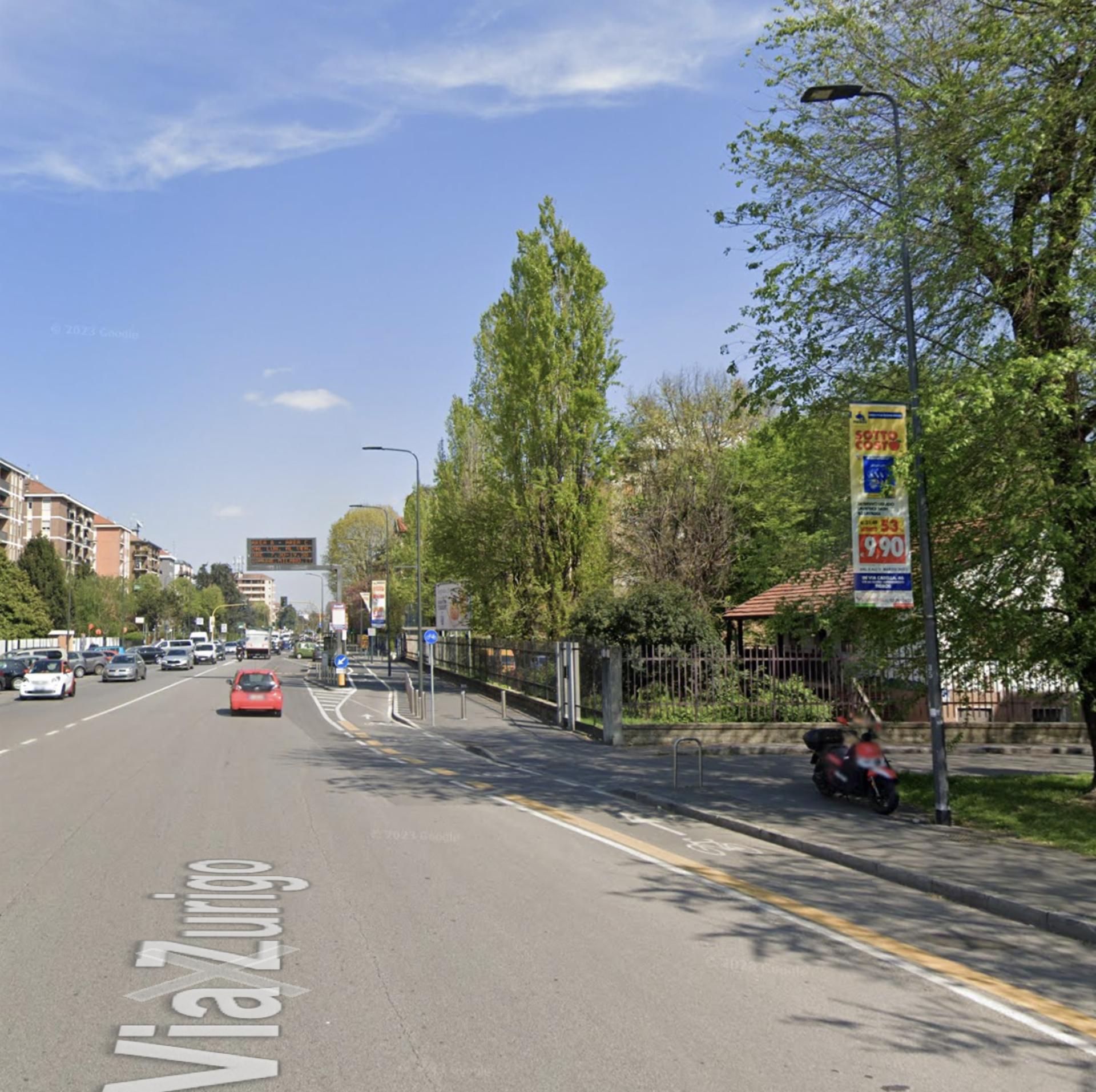 Impianto VERTICAL BANNER a Milano, in zona 3 Cavalieri