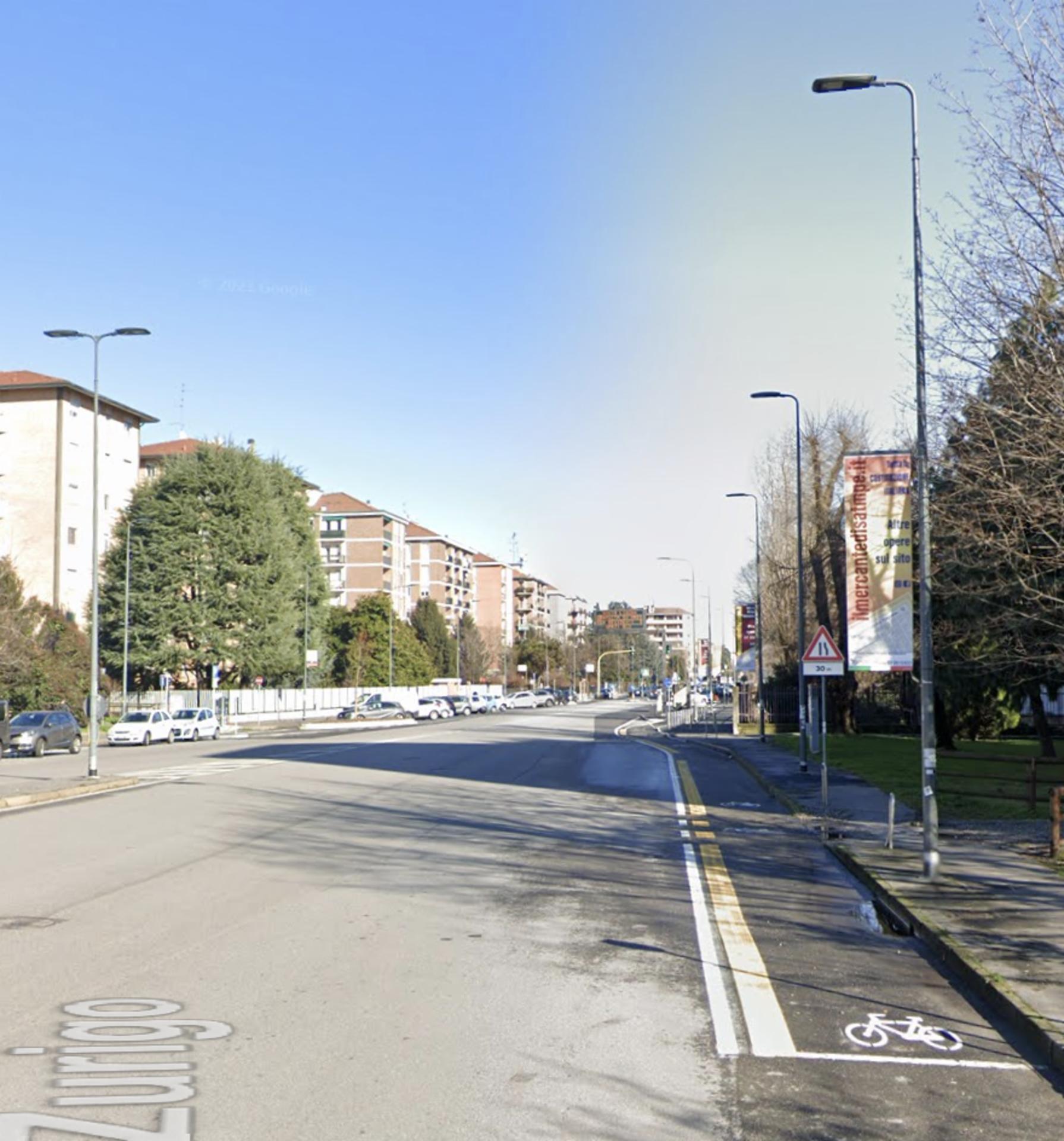 Impianto VERTICAL BANNER a Milano, in zona 3 Cavalieri