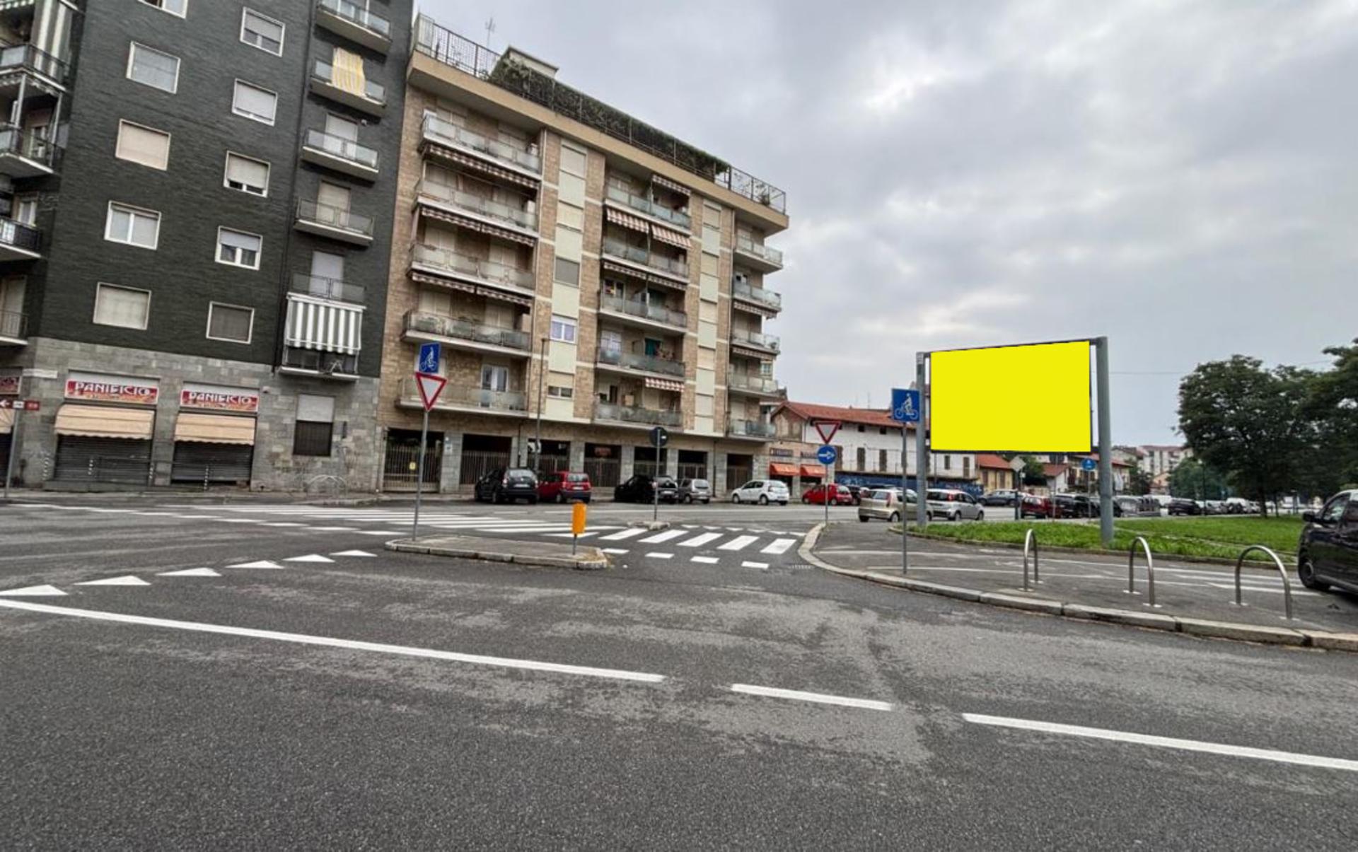 Impianto POSTER a Torino, in zona Vintage restobar