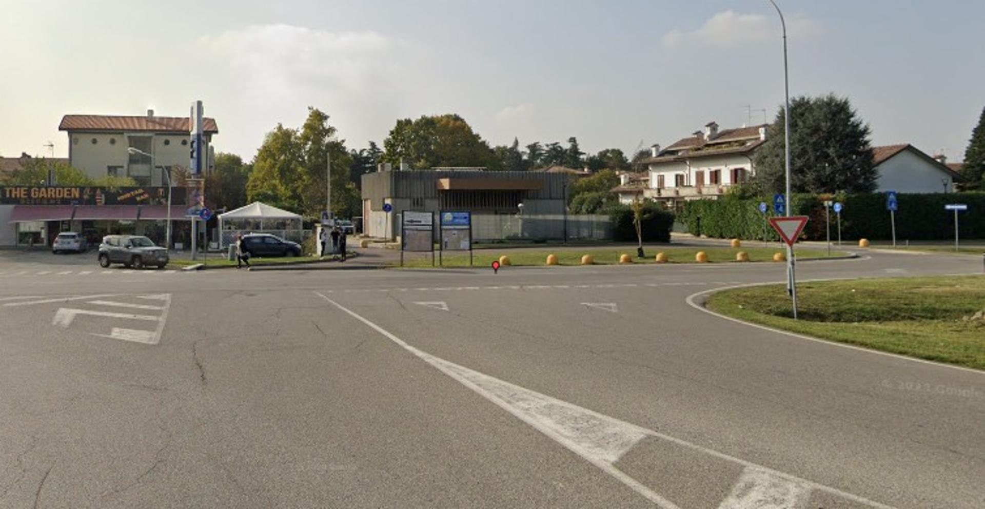 Impianto FRECCE / PREINSEGNE a Pessano con Bornago, in zona UNES