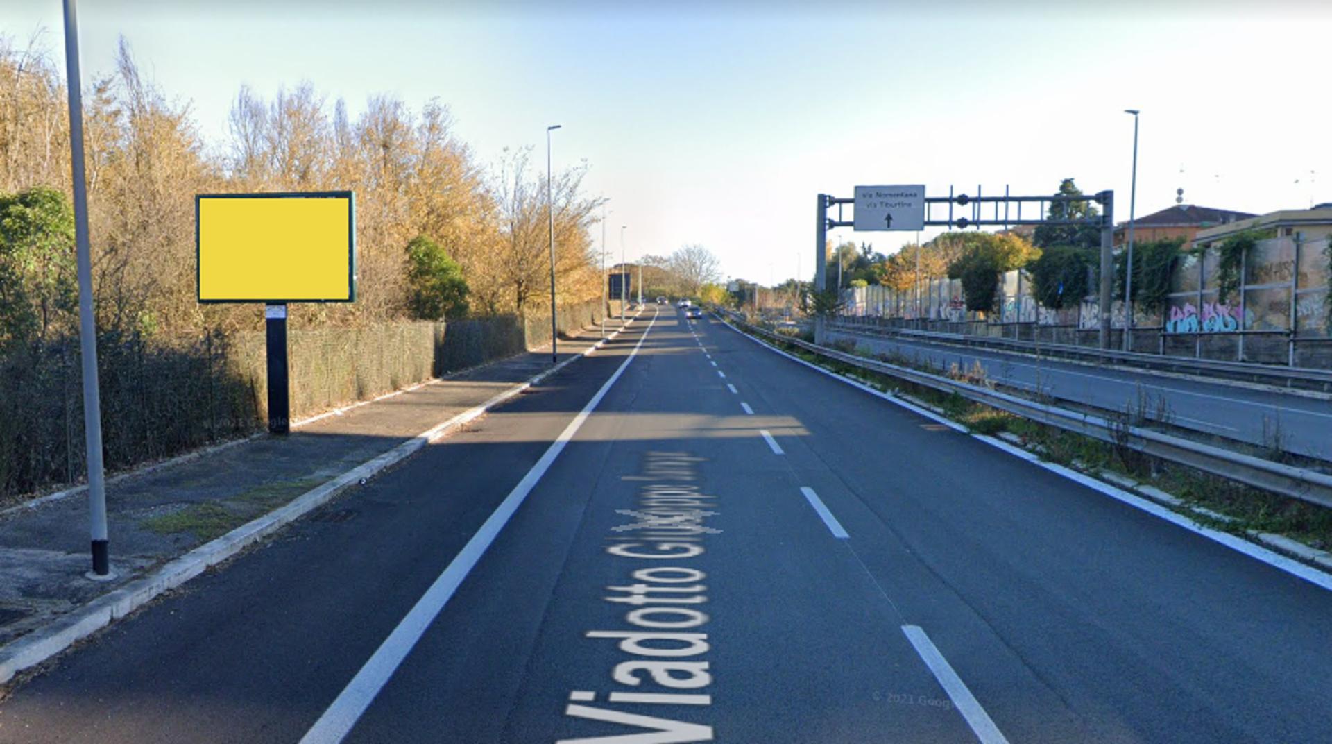 Impianto POSTER a Roma, in zona Idromarket