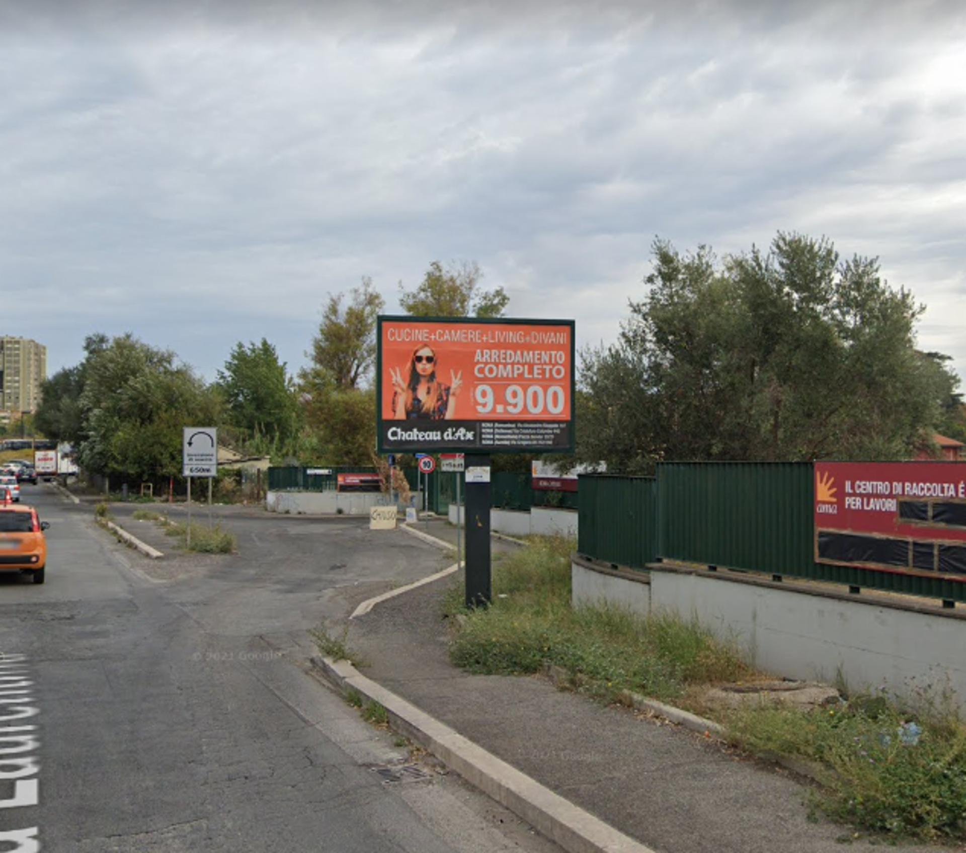 Impianto POSTER a Roma, in zona Poltronesofà