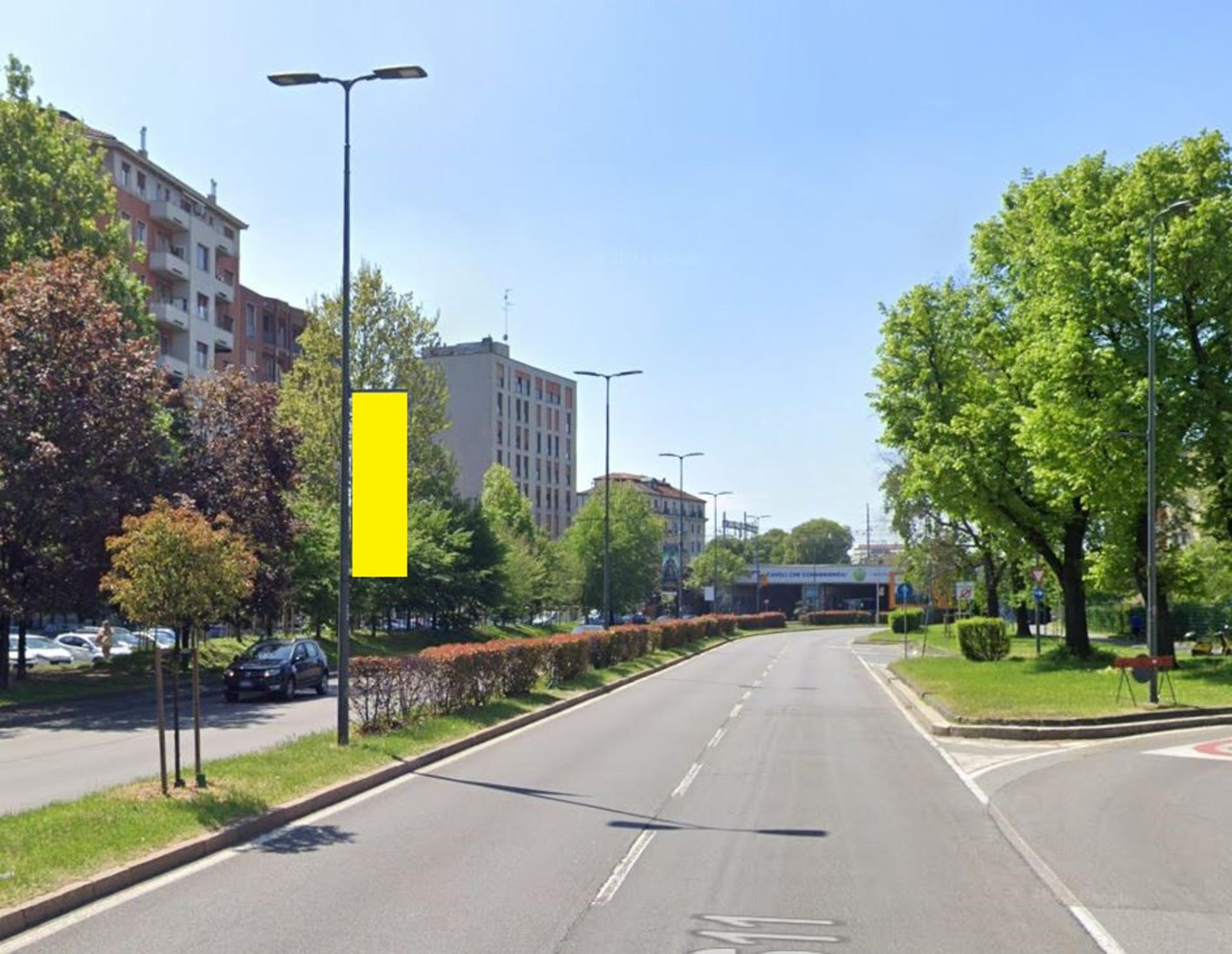 Impianto VERTICAL BANNER a Milano, in zona Desy's Beauty Center