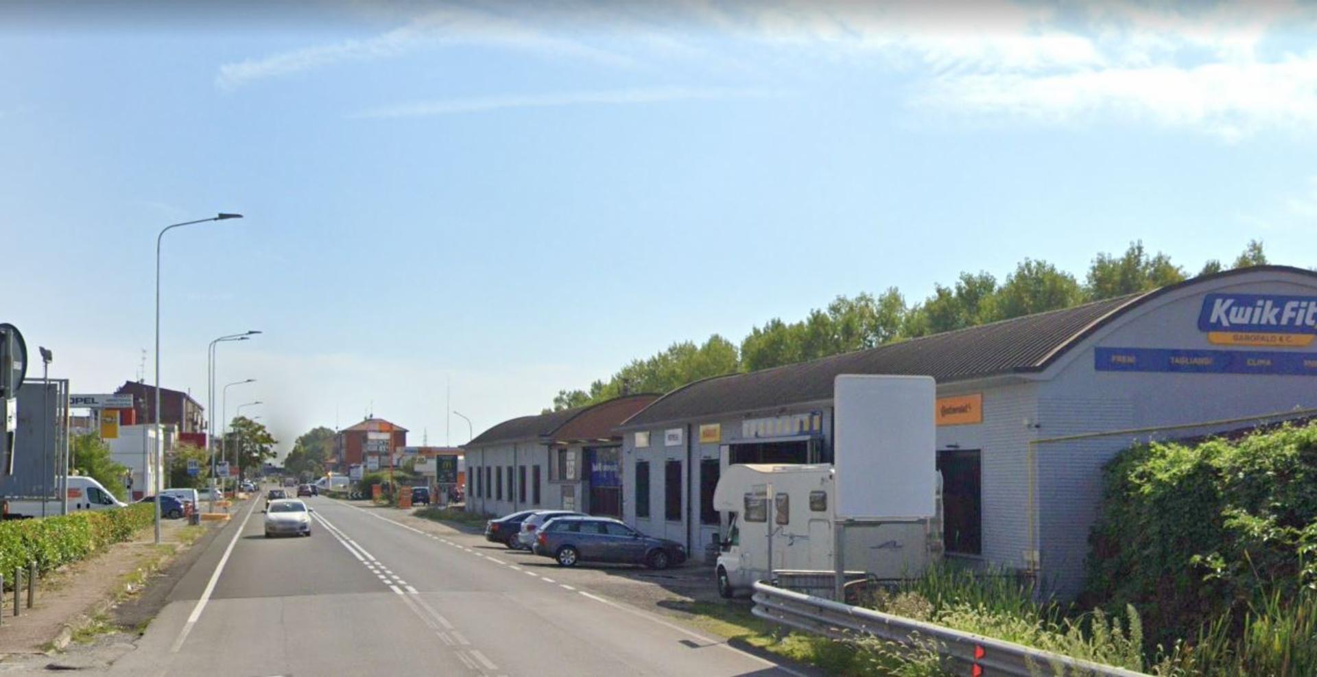 Impianto CARTELLONISTICA a Assago, in zona Bun