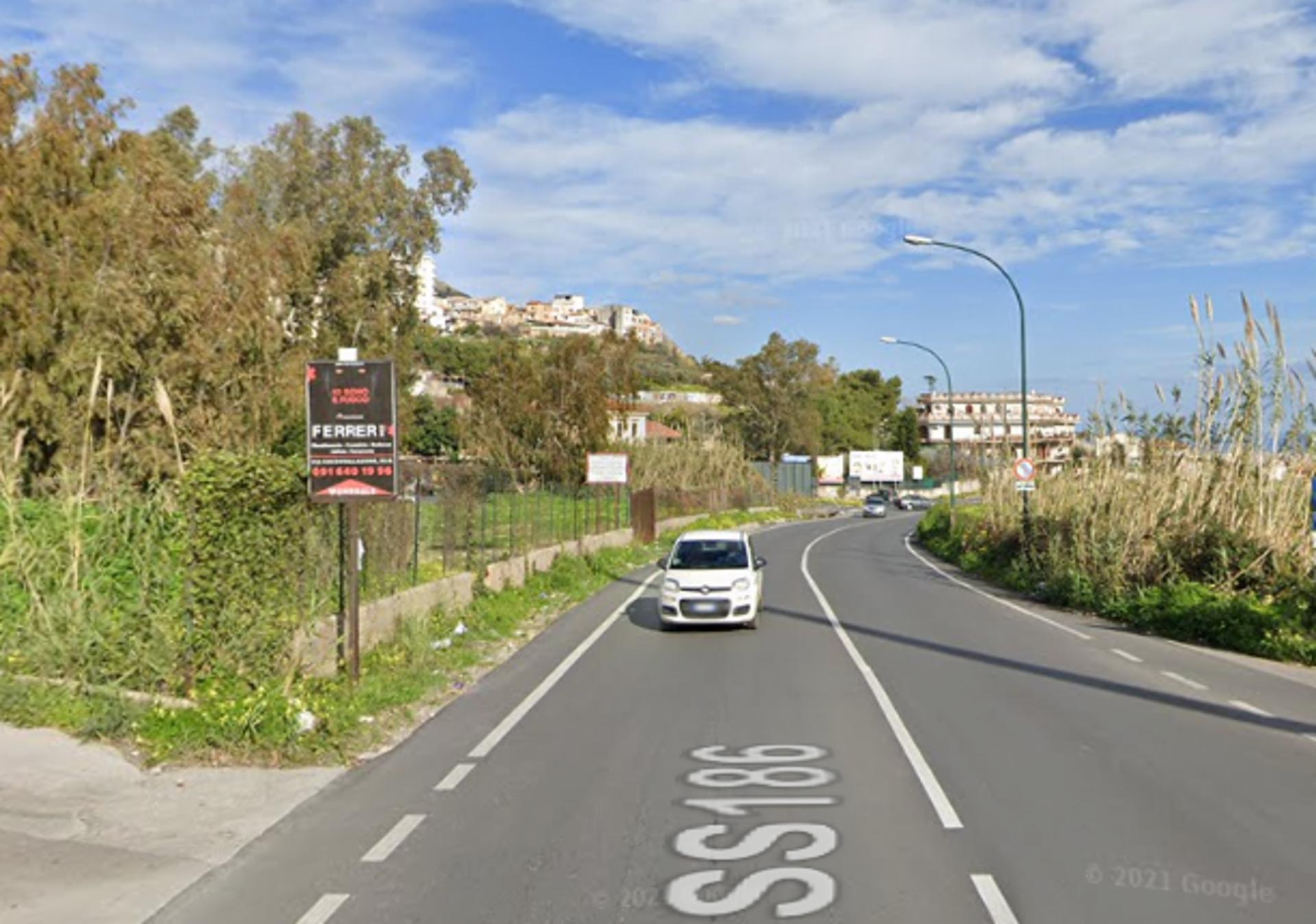 Impianto CARTELLONISTICA a Monreale, in zona Pizzeria La Nuova Fattoria