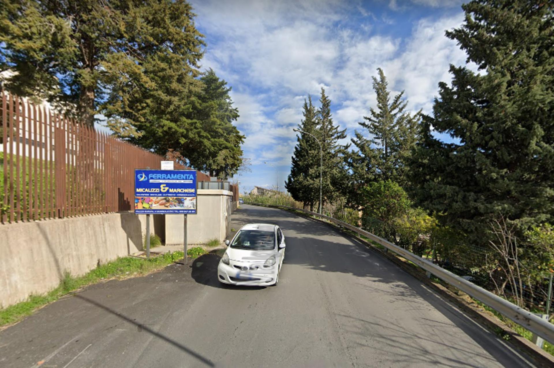 Impianto CARTELLONISTICA a Monreale, in zona Pizzeria La Nuova Fattoria