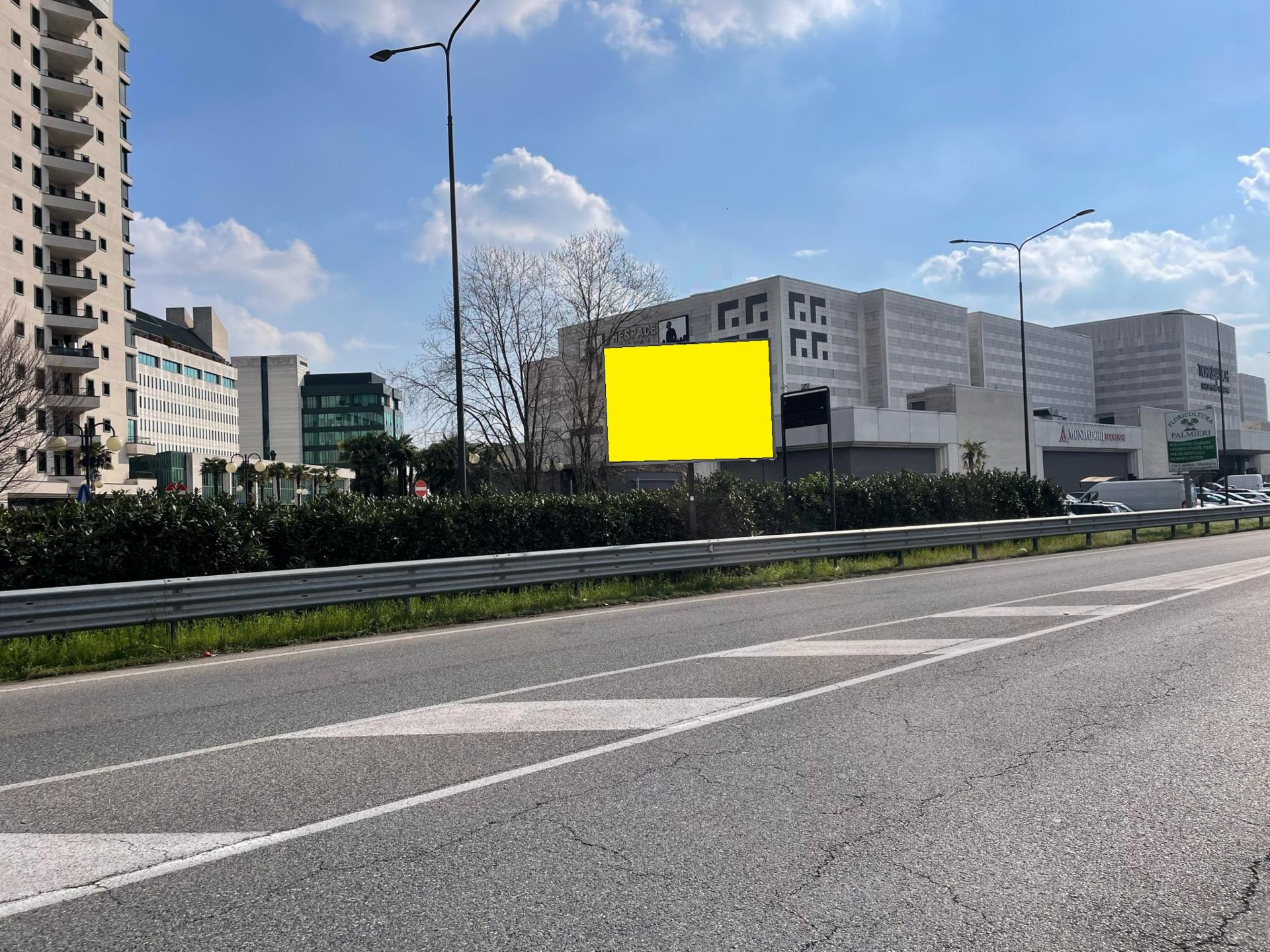Impianto POSTER a Vimercate, in zona Isabel Vegas
