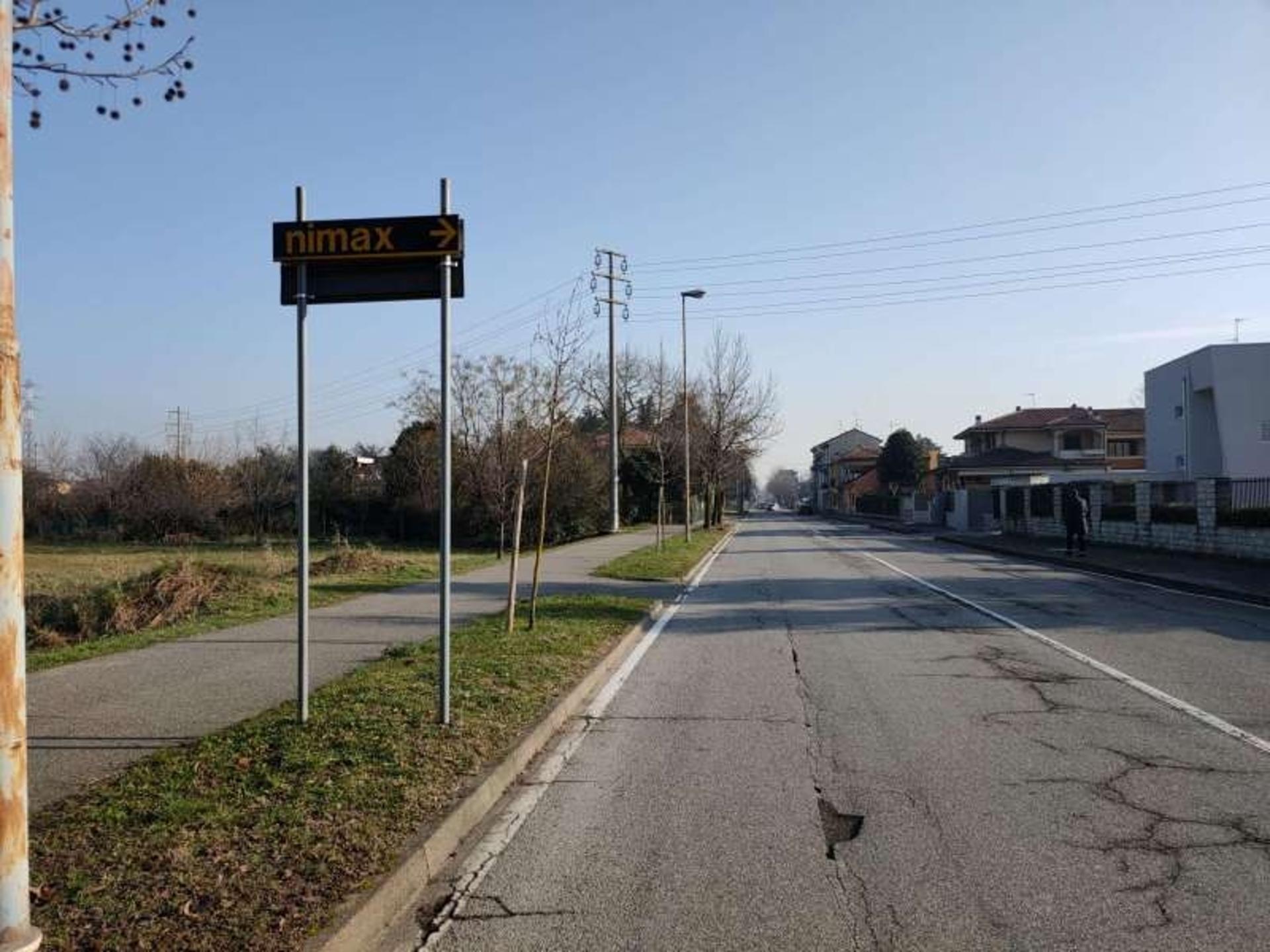 Impianto FRECCE / PREINSEGNE a Brugherio, in zona Conad
