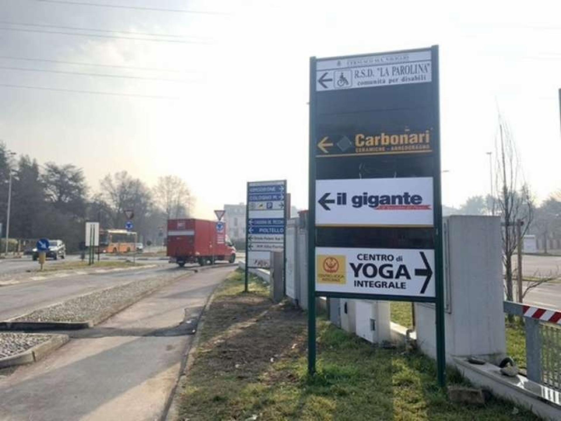 Impianto FRECCE / PREINSEGNE a Cernusco sul Naviglio, in zona Penny Market