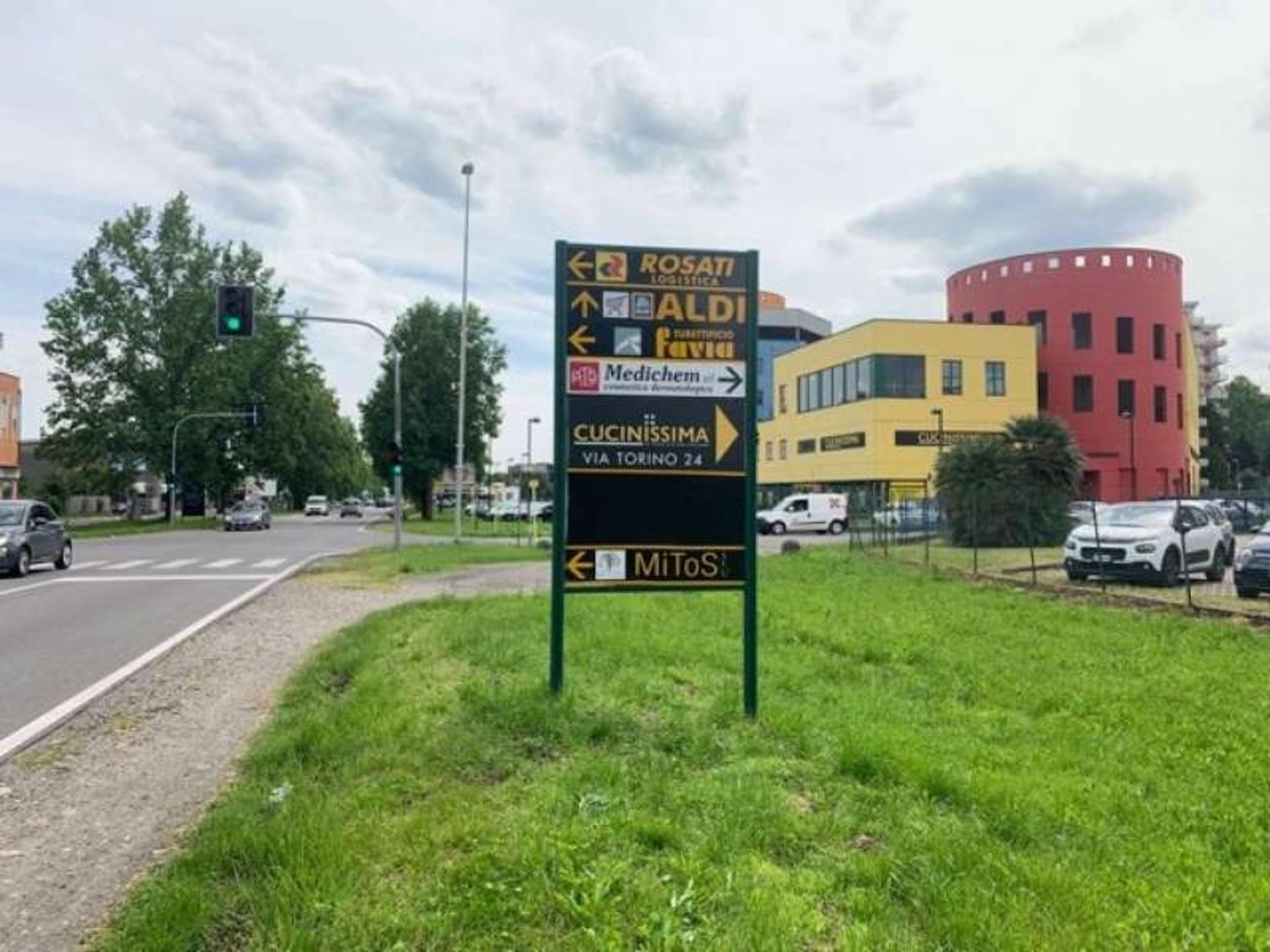 Impianto FRECCE / PREINSEGNE a Cernusco sul Naviglio, in zona Shabu