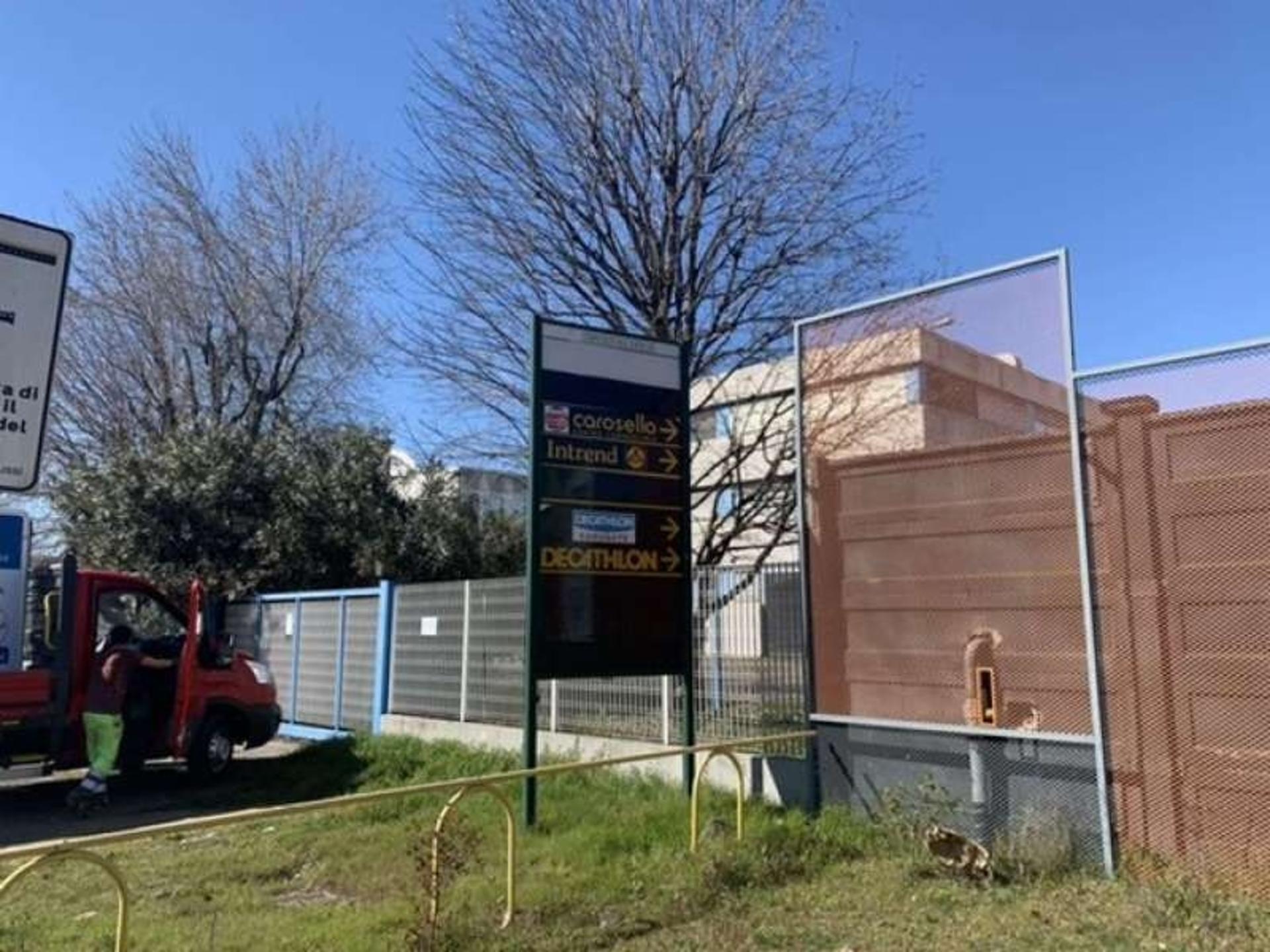 Impianto FRECCE / PREINSEGNE a Cernusco sul Naviglio, in zona Bar Giraffa - Mensa