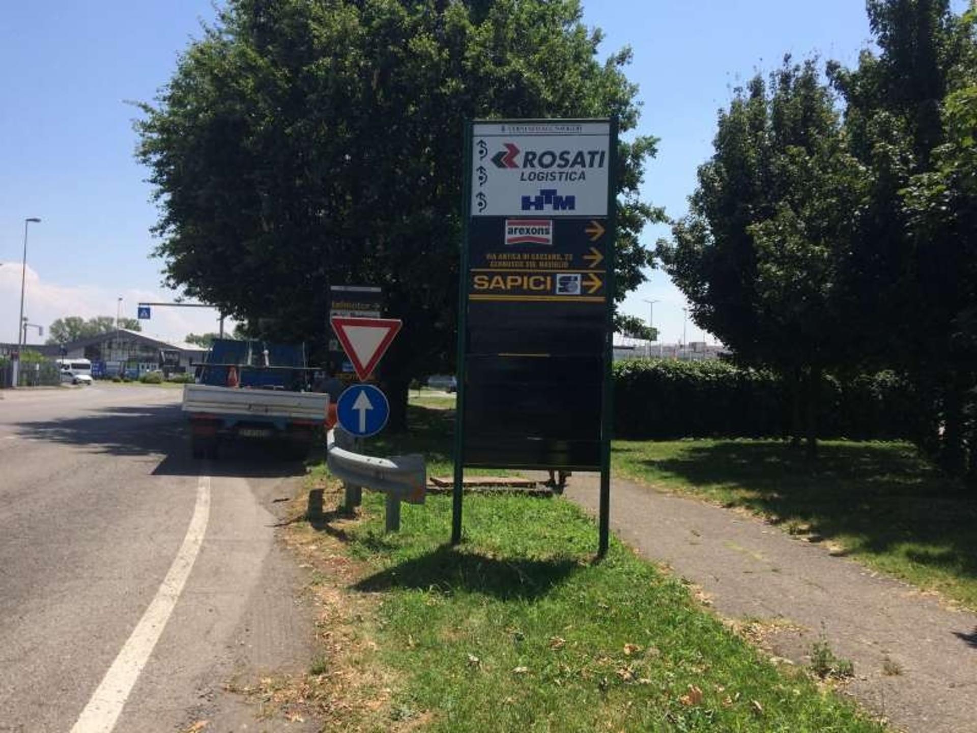 Impianto FRECCE / PREINSEGNE a Cernusco sul Naviglio, in zona Bar Giraffa - Mensa