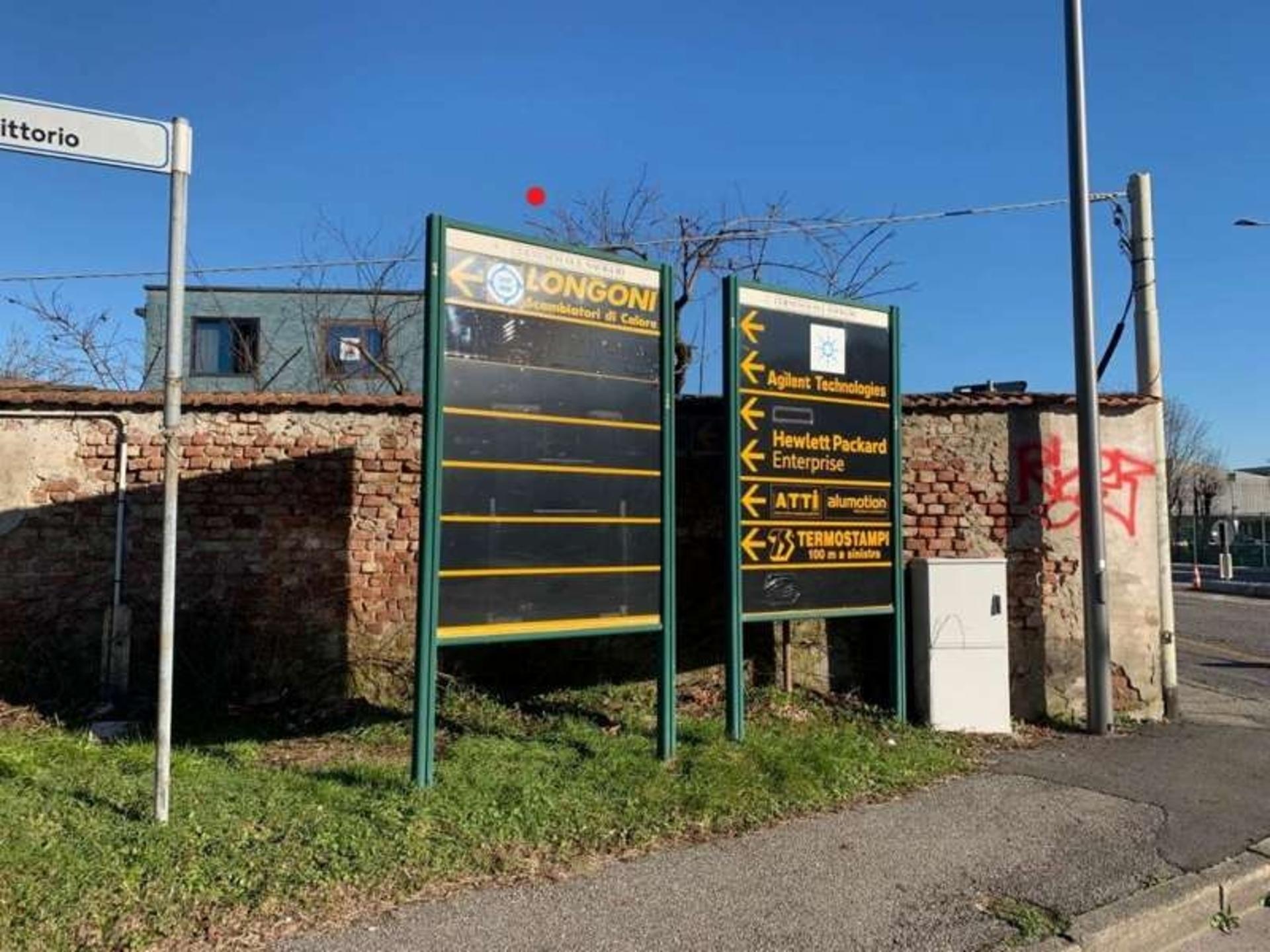 Impianto FRECCE / PREINSEGNE a Cernusco sul Naviglio, in zona Via Di Vittorio (Cernusco sul Naviglio)