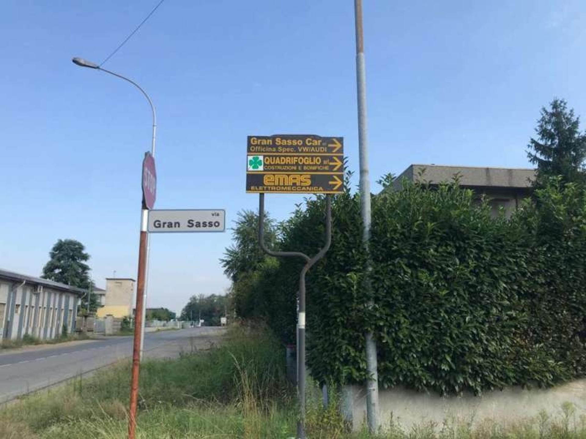 Impianto FRECCE / PREINSEGNE a Bareggio, in zona Parco ninos de rua