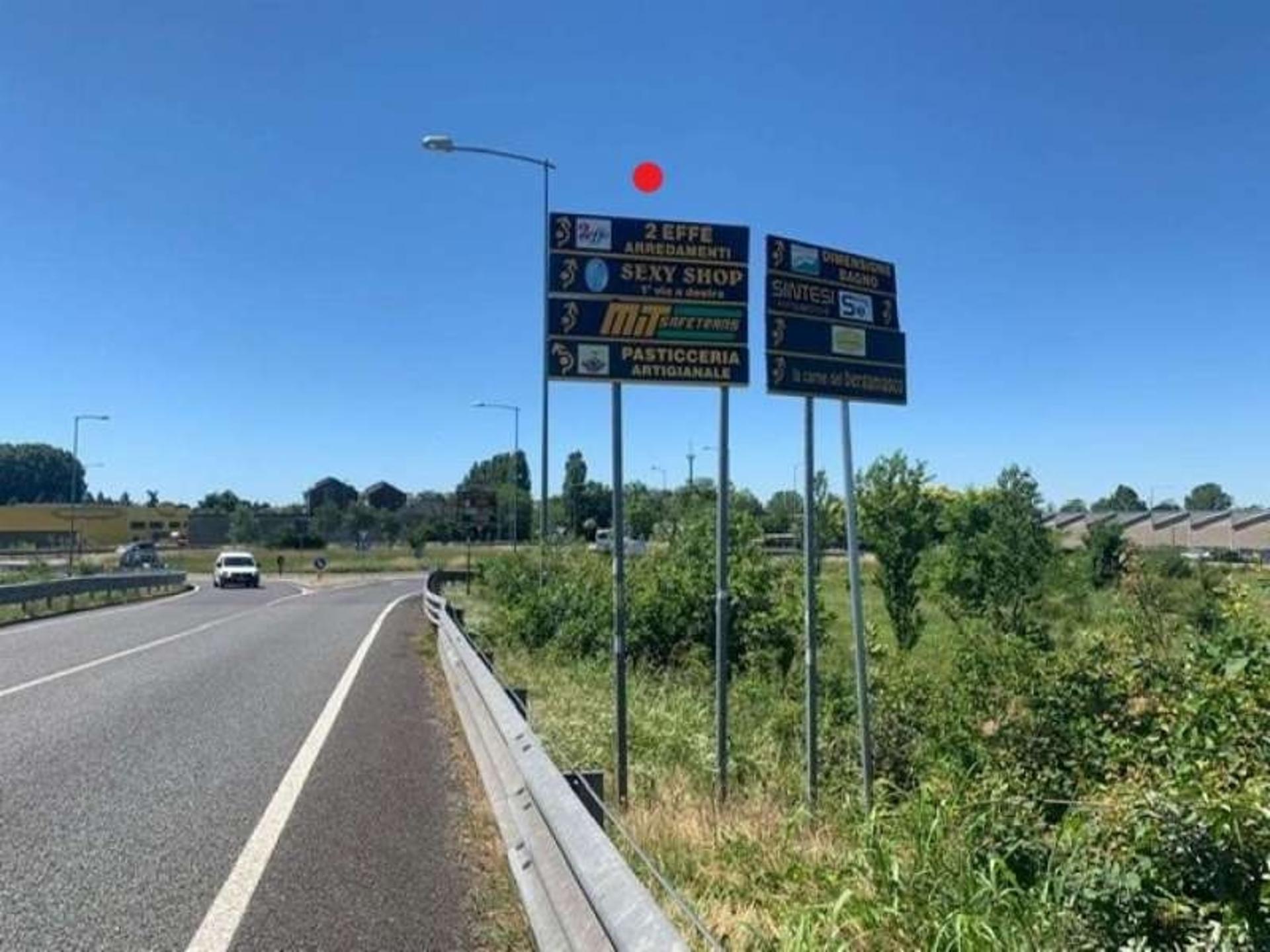 Impianto a STRADA PROVINCIALE 215  Caponago