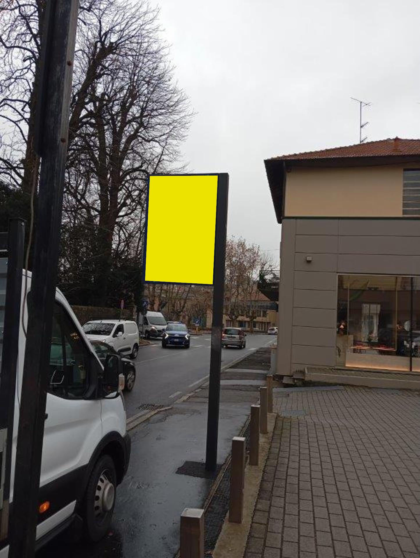Impianto a VIA G. BOLCHINI CIVICO 15 - M 76 DOPO VIA LA PIRA  Varese