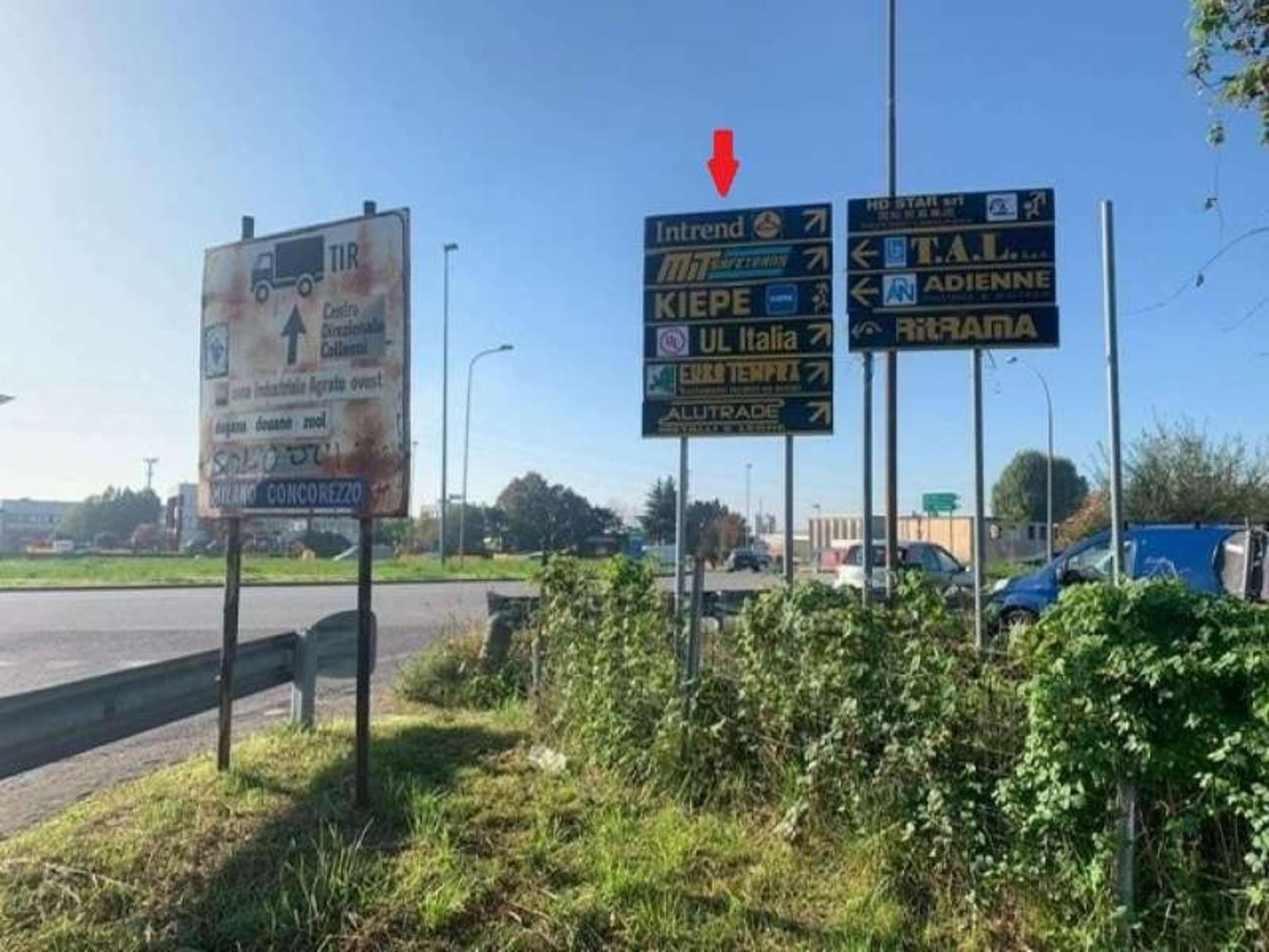 Impianto FRECCE / PREINSEGNE a Agrate Brianza, in zona Burger King